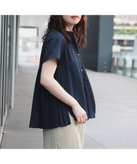 【ビームス ハート/BEAMS HEART】の【洗濯機洗い可】バックプリーツ ブラウス 25SS 半袖 オンオフ兼用 ビジネス きれいめ 人気、トレンドファッション・服の通販 founy(ファニー) ファッション Fashion レディースファッション Fashion for Women トップス・カットソー Cut & Sew Tops シャツ・ブラウス・オフィスカジュアル Elegant Blouses & Button-Ups バッグ Bags エレガント 上品 Elegant ストレート Straight, Straight Cut パール Pearl, Pearl Accent フレア Flare, Flared プリーツ Pleats, Pleated 半袖 Short Sleeve, Half Sleeve ビジネス 仕事 通勤 Business / Work / Commuting 2025年 2025 2025春夏・S/S Spring/Summer 2025 SS25 |ID:prp329100004617523