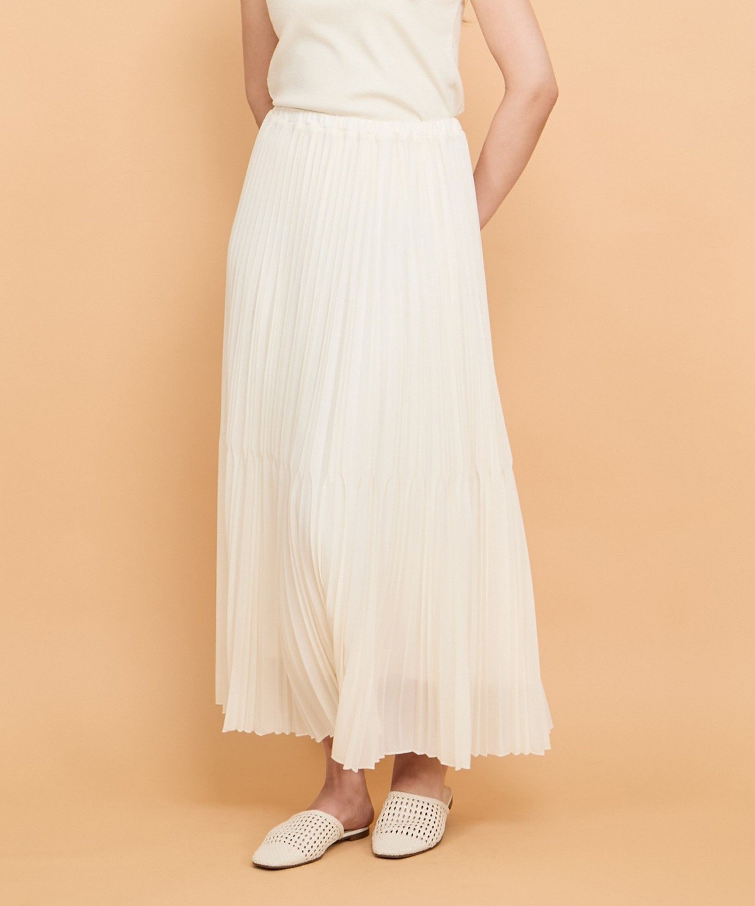 【クイーンズ コート/QUEENS COURT】のシアーイレギュラープリーツスカート≪手洗い可能≫ 人気、トレンドファッション・服の通販 founy(ファニー) 　ファッション　Fashion　レディースファッション　Fashion for Women　スカート　Skirts　プリーツスカート / 上品フェミニンスタイル　Pleated Skirts　シアー　Sheer, See-Through　テクスチャー　Texture, Textured Fabric　プリーツ　Pleats, Pleated　ポケット　Pocket, Pocket Detail　マキシ　Maxi, Full Length　 other-1|ID: prp329100004617762 ipo3291000000033093629