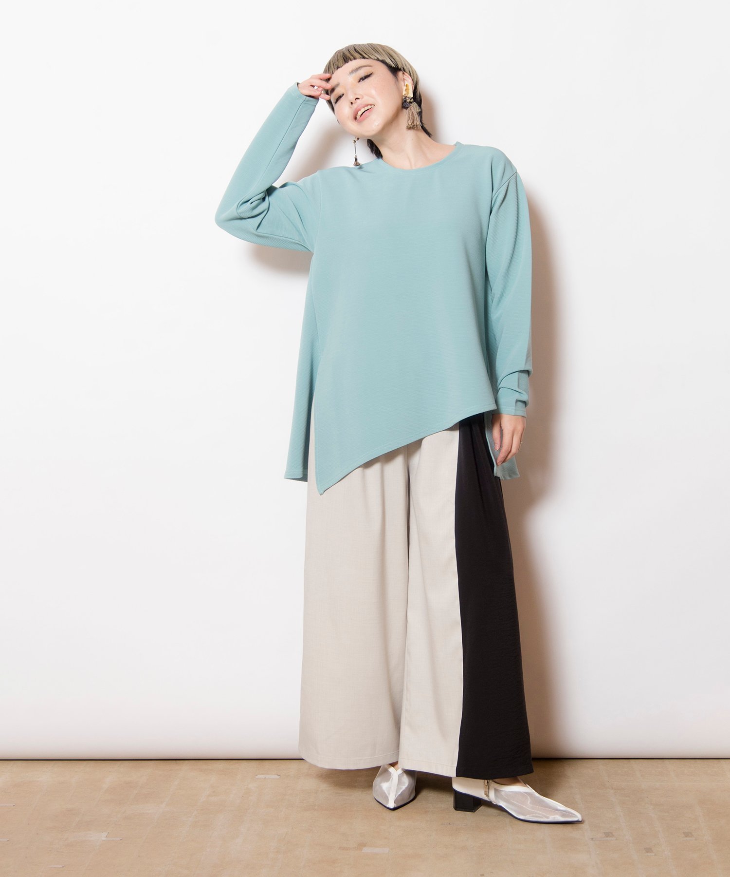 【オズモーシス/OSMOSIS】のアシンメトリーヘムTシャツ インテリア・キッズ・メンズ・レディースファッション・服の通販 founy(ファニー) 　ファッション　Fashion　レディースファッション　Fashion for Women　トップス・カットソー　Cut & Sew Tops　シャツ・ブラウス・オフィスカジュアル　Elegant Blouses & Button-Ups　ロングTシャツ・Tシャツ　Longline T-Shirts & Tees　カットソー　Cut and Sewn Top　フレア　Flare, Flared　夏　Summer　定番　Standard, Basic Item　S/S・春夏　SS, Spring/Summer, Warm Season　MINT GREEN|ID: prp329100004617917 ipo3291000000033834337