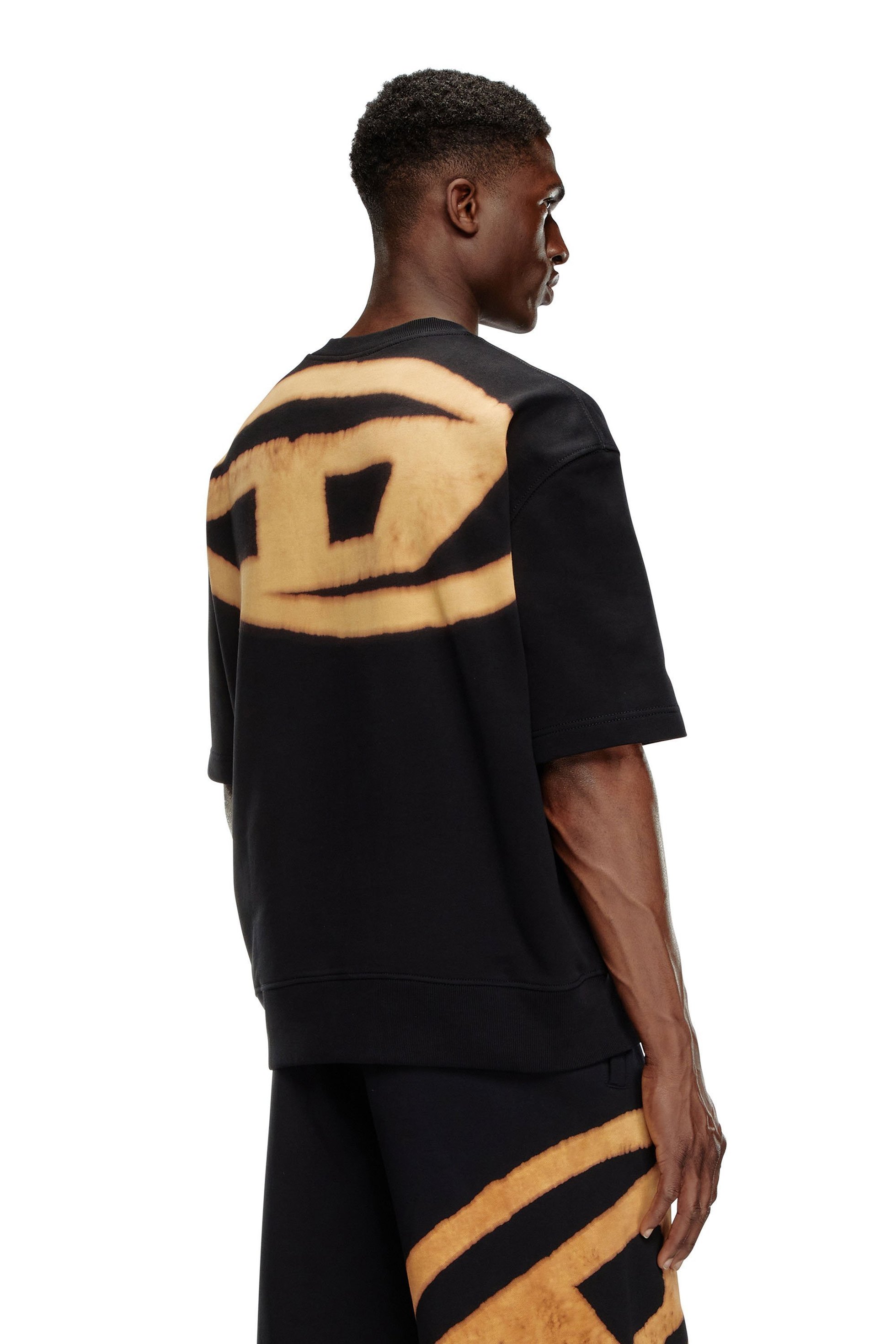 【ディーゼル/DIESEL / MEN】のメンズ スウェット インテリア・キッズ・メンズ・レディースファッション・服の通販 founy(ファニー) 　ファッション　Fashion　メンズファッション　Fashion for Men　オーバル　Oval Design　クール　Cool, Chic　シンプル　Simple, Minimal　スウェット / スエット　Sweatshirt, Sweatwear　フィット　Fit, Slim Fit　フロント　Front, Front Design　ブリーチ　Bleach, Washed Finish　メンズ　Men's, Menswear　リラックス　Relax, Relaxed Fit　半袖　Short Sleeve, Half Sleeve　ブラック|ID: prp329100004617953 ipo3291000000033097008