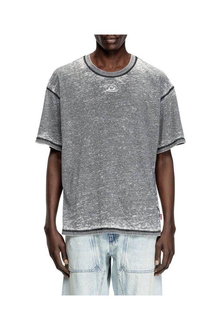 【ディーゼル/DIESEL / MEN】のメンズ Tシャツ T-BOXT-PAK インテリア・キッズ・メンズ・レディースファッション・服の通販 founy(ファニー) https://founy.com/ ファッション Fashion メンズファッション Fashion for Men なめらか Smooth, Silky Texture オーバル Oval Design シンプル Simple, Minimal フィット Fit, Slim Fit フロント Front, Front Design メタリック Metallic, Shiny Finish メンズ Men's, Menswear リラックス Relax, Relaxed Fit ヴィンテージ Vintage Style |ID: prp329100004617972 ipo3291000000033097311