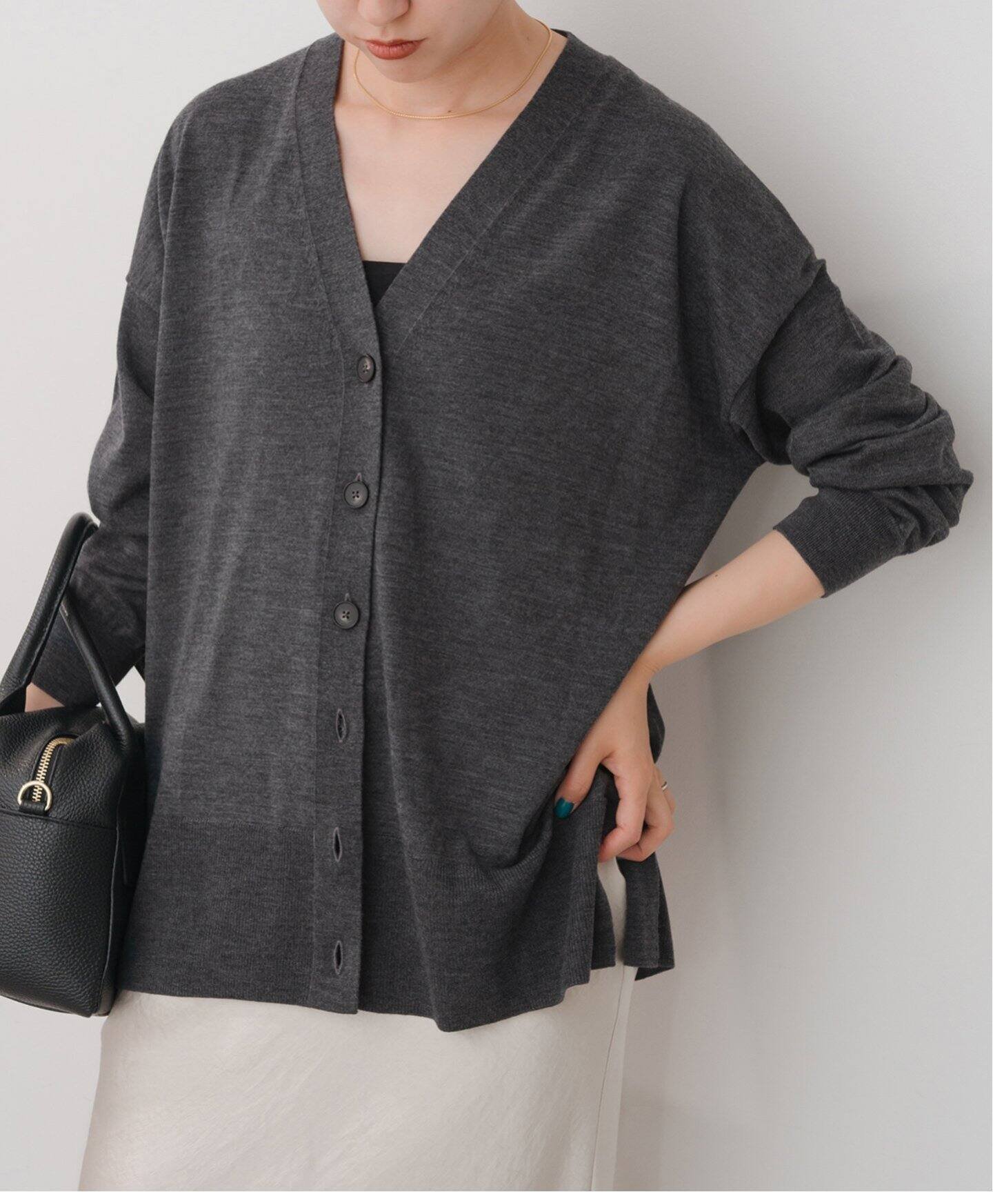 【スピック&スパン/Spick & Span】の《追加 》18Gカーディガン インテリア・キッズ・メンズ・レディースファッション・服の通販 founy(ファニー) 　ファッション　Fashion　レディースファッション　Fashion for Women　トップス・カットソー　Cut & Sew Tops　カーディガン・羽織り　Layered Style Cardigans　カーディガン　Cardigan, Knitwear　人気　Popular, Best Seller　再入荷　Restock / Back in Stock　秋　Autumn　グレー|ID: prp329100004617986 ipo3291000000033550703