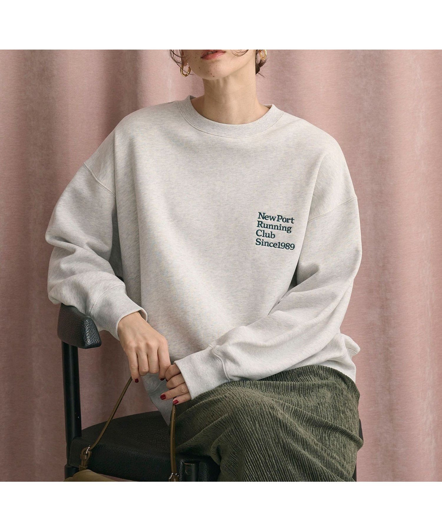 【ビューティ&ユース ユナイテッドアローズ/BEAUTY&YOUTH / UNITED ARROWS】のコットン裏毛 ロゴスウェット プルオーバー 人気、トレンドファッション・服の通販 founy(ファニー) 　ファッション　Fashion　レディースファッション　Fashion for Women　トップス・カットソー　Cut & Sew Tops　レディースパーカー・カジュアルフーディー　Casual Hoodies & Sweatshirts　カジュアルプルオーバー・ニットトップス　Pullovers & Knit Tops / Casual Pullovers　スウェット・クルーネックトップス　Sweatshirts & Crewnecks / Relaxed Fit Sweat Tops　アメリカン　American Style　スウェット / スエット　Sweatshirt, Sweatwear　スラックス　Slacks, Dress Pants　デニム　Denim, Jeans Material　定番　Standard, Basic Item　フロント　Front, Front Design　プリント　Print, Printed Pattern　ボトム　Bottoms, Lower Wear　ロング　Long, Long-Length　A/W・秋冬　Autumn/Winter　おすすめ　Recommended / Our Picks　 other-1|ID: prp329100004618003 ipo3291000000034035475