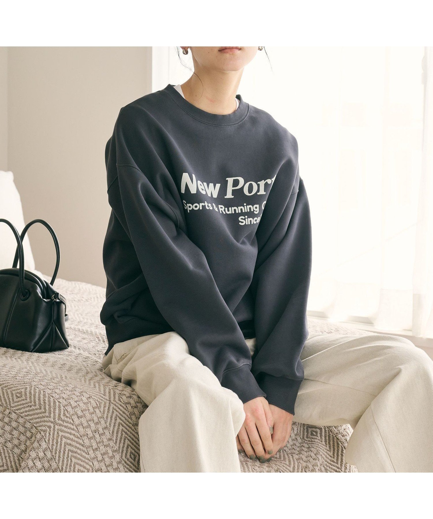 【ビューティ&ユース ユナイテッドアローズ/BEAUTY&YOUTH / UNITED ARROWS】のコットン裏毛 ロゴスウェット プルオーバー インテリア・キッズ・メンズ・レディースファッション・服の通販 founy(ファニー) 　ファッション　Fashion　レディースファッション　Fashion for Women　トップス・カットソー　Cut & Sew Tops　レディースパーカー・カジュアルフーディー　Casual Hoodies & Sweatshirts　カジュアルプルオーバー・ニットトップス　Pullovers & Knit Tops / Casual Pullovers　スウェット・クルーネックトップス　Sweatshirts & Crewnecks / Relaxed Fit Sweat Tops　アメリカン　American Style　スウェット / スエット　Sweatshirt, Sweatwear　スラックス　Slacks, Dress Pants　デニム　Denim, Jeans Material　定番　Standard, Basic Item　フロント　Front, Front Design　プリント　Print, Printed Pattern　ボトム　Bottoms, Lower Wear　ロング　Long, Long-Length　A/W・秋冬　Autumn/Winter　おすすめ　Recommended / Our Picks　DK.GRAY|ID: prp329100004618003 ipo3291000000034035477