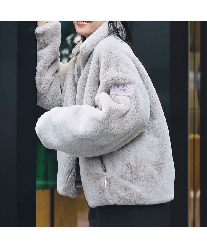 【デミルクス ビームス/Demi-Luxe BEAMS】の【オーバーサイズ/ふわふわ/フェミニン】TATRAS / BARBRA ボア ブルゾン 25AW タトラス 冬アウター インテリア・キッズ・メンズ・レディースファッション・服の通販 founy(ファニー) https://founy.com/ ファッション Fashion レディースファッション Fashion for Women アウター Coat / Outerwear Collection ブルゾンジャケット・スポーティアウター Blouson Jackets シンプル Simple, Minimal ジップ Zip, Zipper 人気 Popular, Best Seller バランス Balance, Style Balance フェイクファー Faux Fur, Imitation Fur フェミニン Feminine, Girly ブルゾン Blouson, Bomber Jacket マフラー Scarf, Muffler リュクス Luxury, Elegant, High-End, Chic リラックス Relax, Relaxed Fit 冬 Winter / This Winter おすすめ Recommended / Our Picks エレガント 上品 Elegant 2025年 2025 2025-2026秋冬・A/W Autumn/Winter 2025–26 AW25–26 |ID: prp329100004618011 ipo3291000000033173133