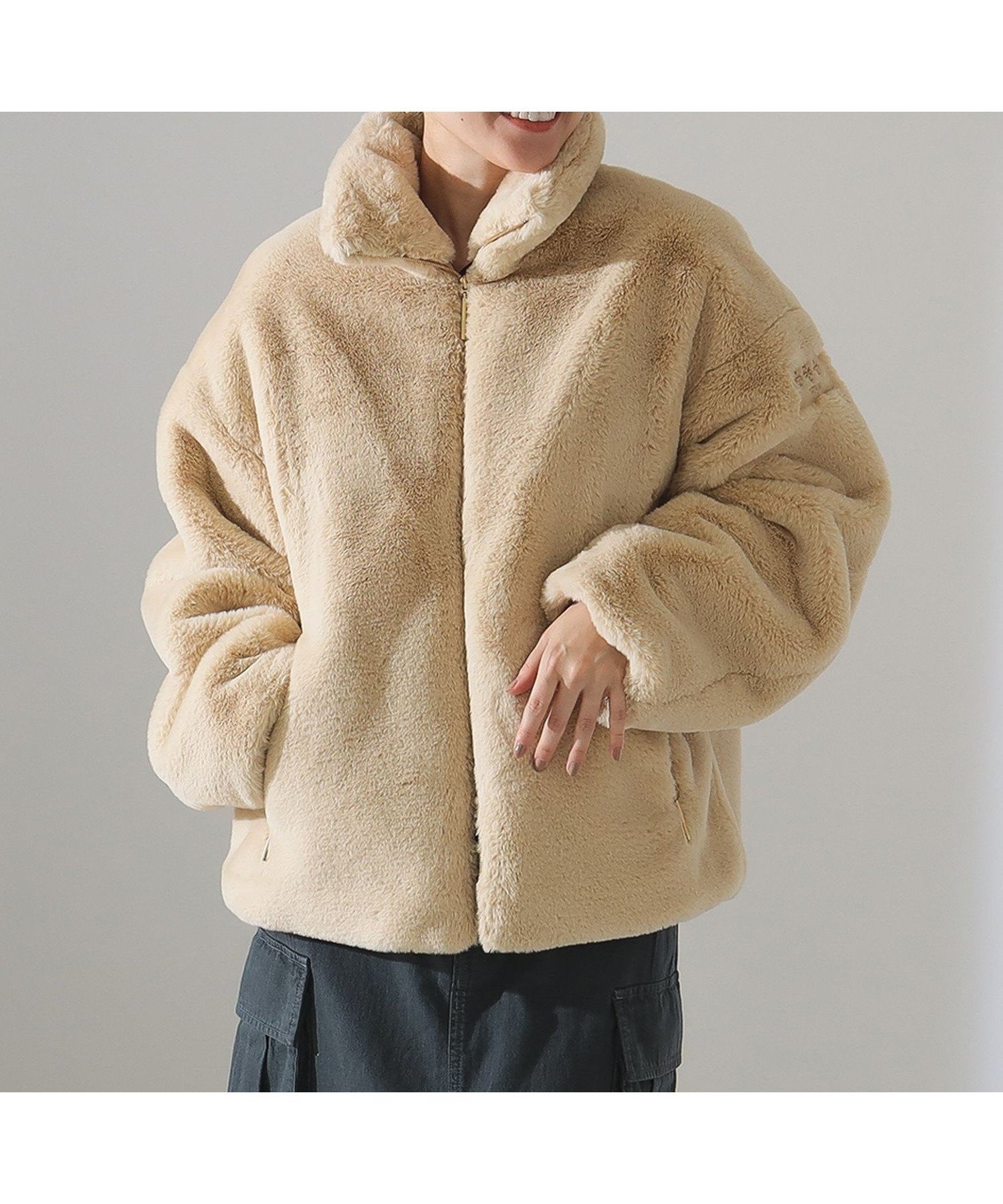 【デミルクス ビームス/Demi-Luxe BEAMS】の【オーバーサイズ/ふわふわ/フェミニン】TATRAS / BARBRA ボア ブルゾン 25AW タトラス 冬アウター インテリア・キッズ・メンズ・レディースファッション・服の通販 founy(ファニー) 　ファッション　Fashion　レディースファッション　Fashion for Women　アウター　Coat / Outerwear Collection　ブルゾンジャケット・スポーティアウター　Blouson Jackets　シンプル　Simple, Minimal　ジップ　Zip, Zipper　人気　Popular, Best Seller　バランス　Balance, Style Balance　フェイクファー　Faux Fur, Imitation Fur　フェミニン　Feminine, Girly　ブルゾン　Blouson, Bomber Jacket　マフラー　Scarf, Muffler　リュクス　Luxury, Elegant, High-End, Chic　リラックス　Relax, Relaxed Fit　冬　Winter / This Winter　おすすめ　Recommended / Our Picks　エレガント 上品　Elegant　2025年　2025　2025-2026秋冬・A/W　Autumn/Winter 2025–26 AW25–26　BEIGE|ID: prp329100004618011 ipo3291000000033173140