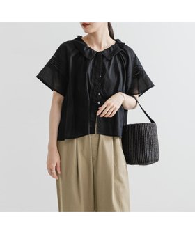 【アーバンリサーチ/URBAN RESEARCH】のハーフスリーブフリルカラーブラウス 人気、トレンドファッション・服の通販 founy(ファニー) ファッション Fashion レディースファッション Fashion for Women トップス・カットソー Cut & Sew Tops シャツ・ブラウス・オフィスカジュアル Elegant Blouses & Button-Ups 2025年 2025 2025春夏・S/S Spring/Summer 2025 SS25 おすすめ Recommended / Our Picks ギャザー Gathered, Ruffled シンプル Simple, Minimal スキッパー Skipper, Open Collar ストレート Straight, Straight Cut スラックス Slacks, Dress Pants バランス Balance, Style Balance フリル Frill, Ruffle 夏 Summer S/S・春夏 SS, Spring/Summer, Warm Season |ID:prp329100004618049