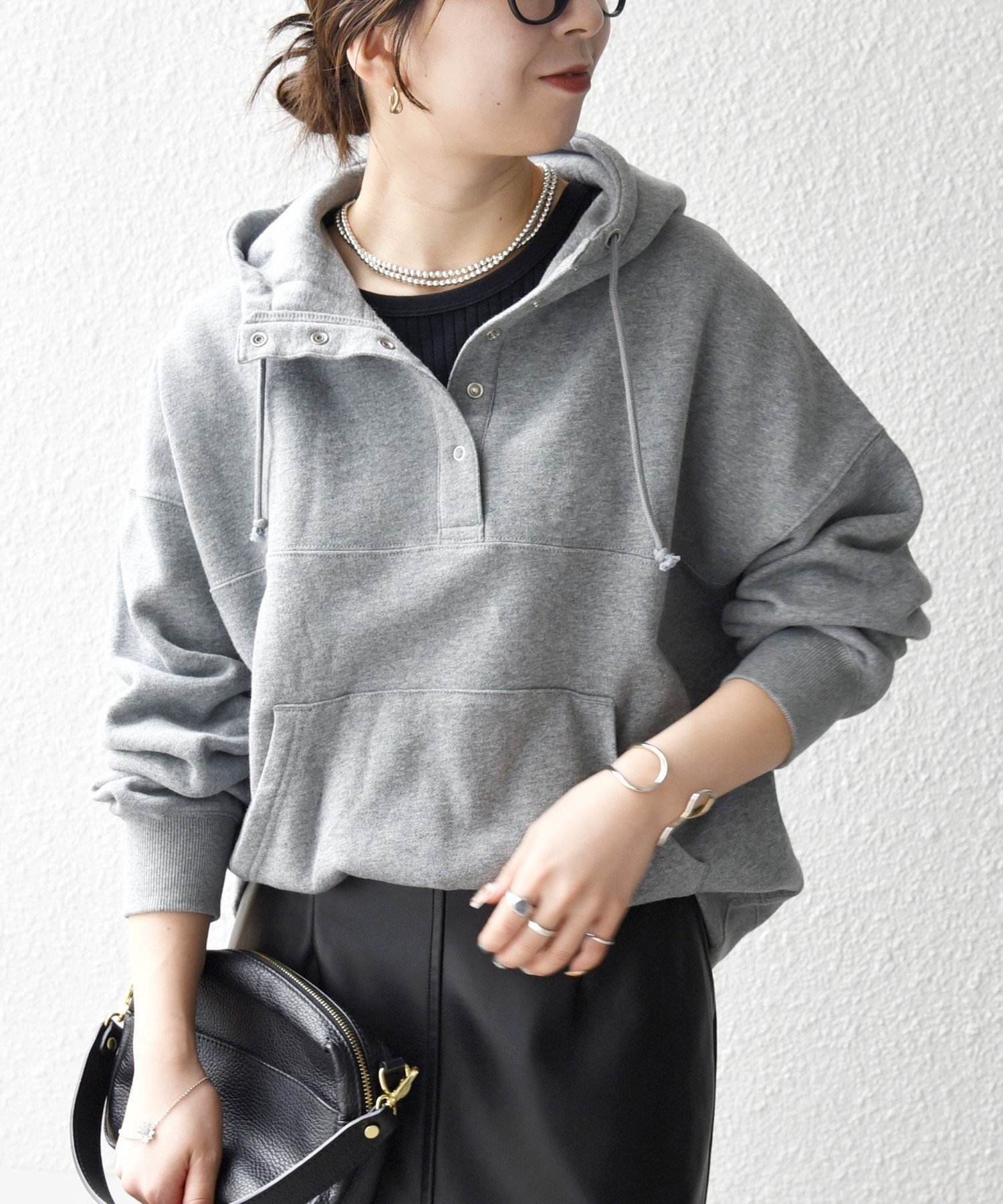 【シップス フォー ウィメン/SHIPS】のSHIPS any 洗濯機可能 USAコットン 裏起毛 フーディー ルーズ プルオーバー インテリア・キッズ・メンズ・レディースファッション・服の通販 founy(ファニー) ファッション Fashion レディースファッション Fashion for Women トップス・カットソー Cut & Sew Tops カジュアルプルオーバー・ニットトップス Pullovers & Knit Tops / Casual Pullovers インナー Innerwear 洗える Machine Washable ジャケット Jacket, Outerwear タートル Turtleneck, Turtle Collar デニム Denim, Jeans Material トレンド Trend, Trending Now フロント Front, Front Design ポケット Pocket, Pocket Detail ミックス Mix, Mixed Style ルーズ Loose, Oversized おすすめ Recommended / Our Picks 2025年 2025 2025-2026秋冬・A/W Autumn/Winter 2025–26 AW25–26 ライトグレー|ID: prp329100004618051 ipo3291000000034459155