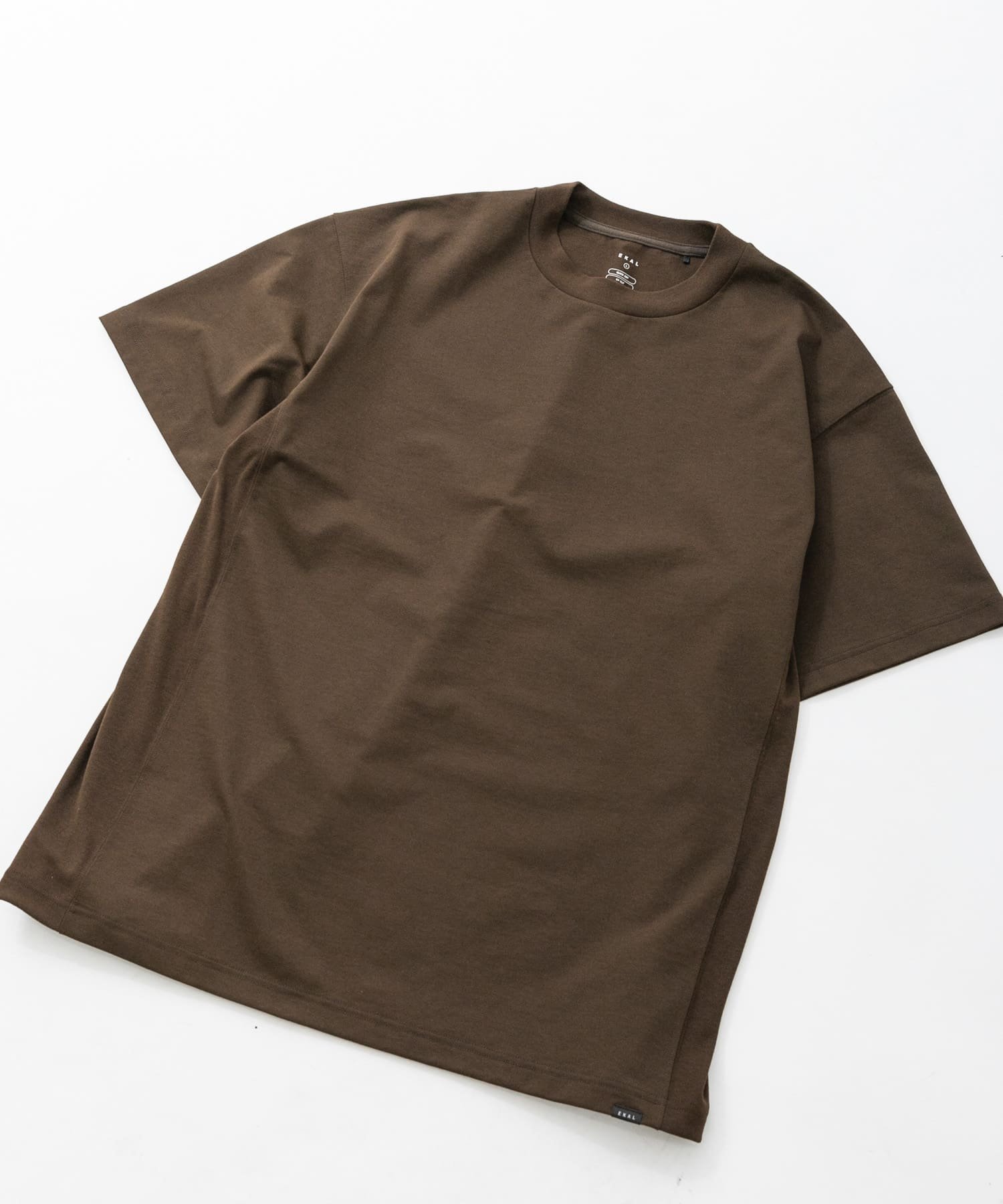 【アーバンリサーチ ドアーズ/URBAN RESEARCH DOORS / MEN】の『吸水速乾/UVカット』DRY OUT SHORT-SLEEVE T-SHIRTS インテリア・キッズ・メンズ・レディースファッション・服の通販 founy(ファニー) 　ファッション　Fashion　メンズファッション　Fashion for Men　吸水　Absorbent, Quick-Dry　シンプル　Simple, Minimal　ドレープ　Drape, Draping Fabric　パターン　Pattern, Design Print　フィット　Fit, Slim Fit　ベーシック　Basic, Essential　リラックス　Relax, Relaxed Fit　レギュラー　Regular, Standard Fit　S/S・春夏　SS, Spring/Summer, Warm Season　夏　Summer　2025年　2025　2025春夏・S/S　Spring/Summer 2025 SS25　ブラウンカーキ|ID: prp329100004619009 ipo3291000000033121272