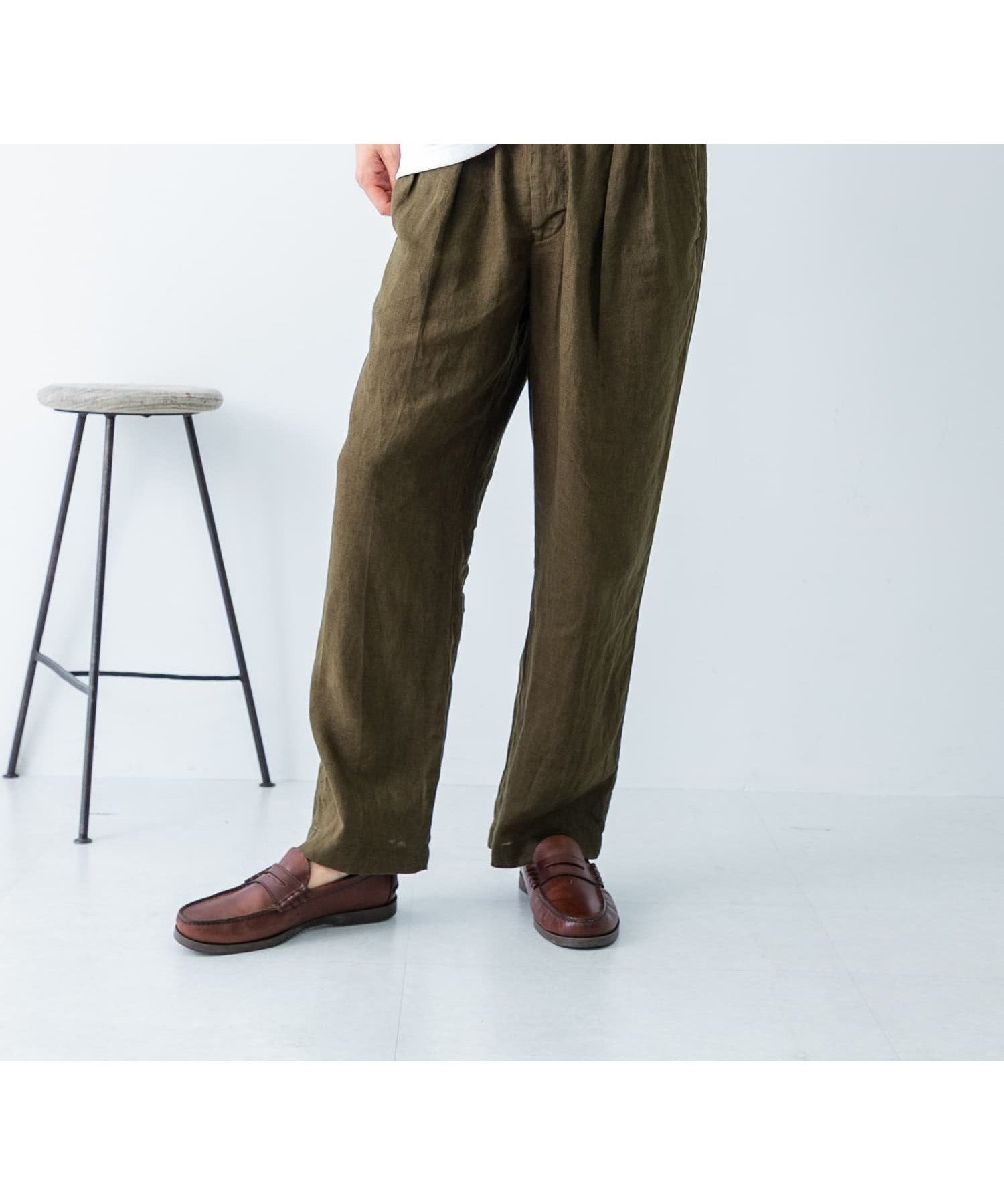 【アーバンリサーチ/URBAN RESEARCH / MEN】のLINEN TUCK PANTS インテリア・キッズ・メンズ・レディースファッション・服の通販 founy(ファニー) 　ファッション　Fashion　メンズファッション　Fashion for Men　ボトムス　Bottoms　サンダル　Sandals, Summer Shoes　シューズ　Shoes, Footwear　シンプル　Simple, Minimal　スラックス　Slacks, Dress Pants　セットアップ　Set-Up, Coordinated Outfit　フレンチ　French, French Style　リネン　Linen, Linen Fabric　リラックス　Relax, Relaxed Fit　S/S・春夏　SS, Spring/Summer, Warm Season　おすすめ　Recommended / Our Picks　夏　Summer　エレガント 上品　Elegant　2025年　2025　2025春夏・S/S　Spring/Summer 2025 SS25　KHAKI|ID: prp329100004619022 ipo3291000000033121496