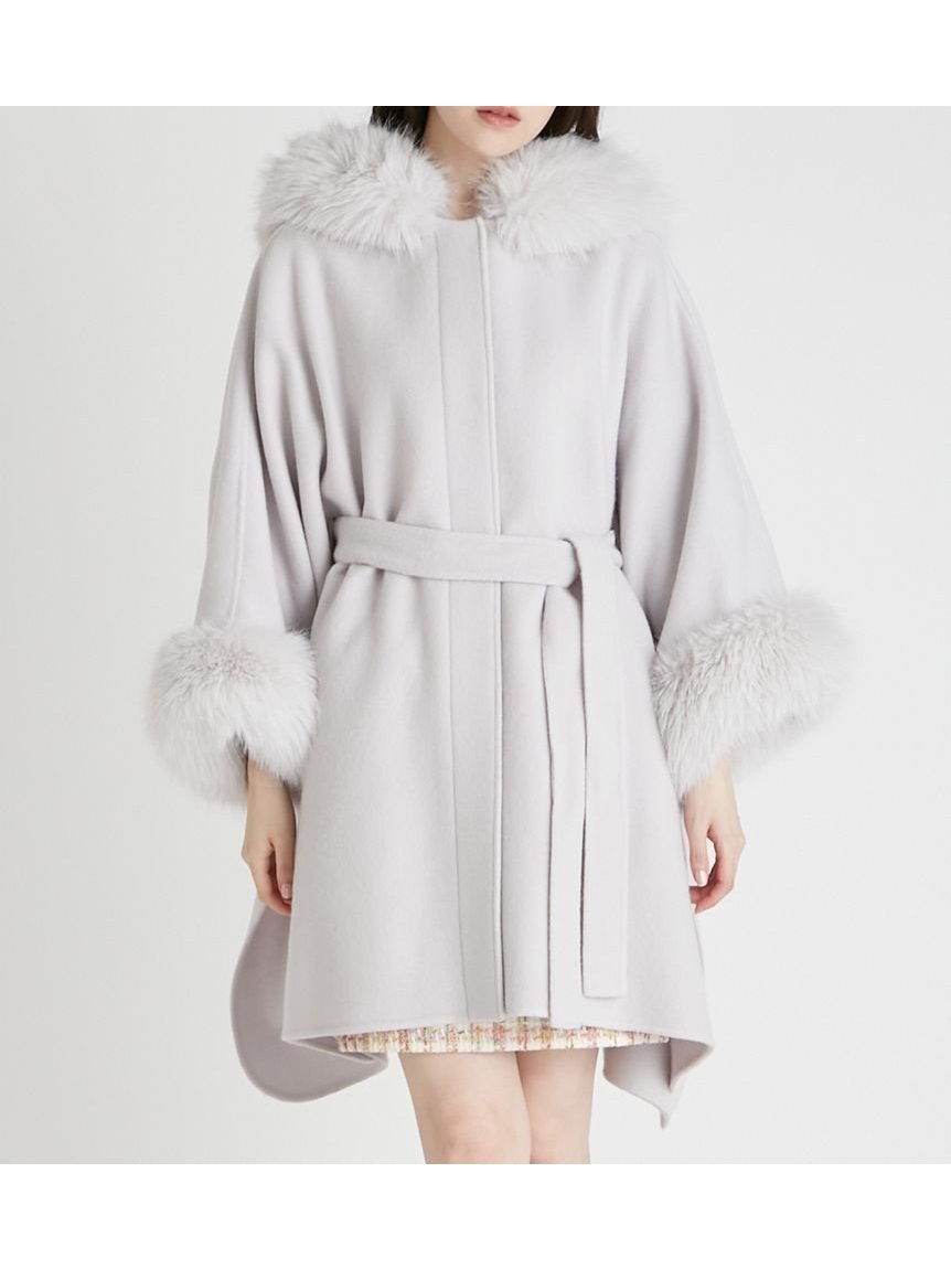 【セルフォード/CELFORD】のファーポンチョコート インテリア・キッズ・メンズ・レディースファッション・服の通販 founy(ファニー) 　ファッション　Fashion　レディースファッション　Fashion for Women　アウター　Coat / Outerwear Collection　コート・ロングコート・ピーコート　Long Coats, Peacoats & More　ポンチョ・ケープコート　Ponchos & Capes　トレンド　Trend, Trending Now　今季　This Season, Current Season　LGRY[005]|ID: prp329100004619079 ipo3291000000033592589