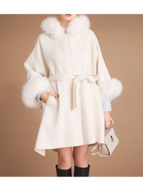 【セルフォード/CELFORD】のファーポンチョコート 人気、トレンドファッション・服の通販 founy(ファニー) ファッション Fashion レディースファッション Fashion for Women アウター Coat / Outerwear Collection コート・ロングコート・ピーコート Long Coats, Peacoats & More ポンチョ・ケープコート Ponchos & Capes スマート Smart, Elegant トレンド Trend, Trending Now 今季 This Season, Current Season |ID:prp329100004619079