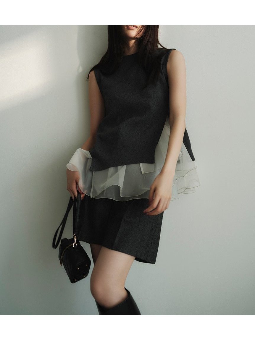 【フレイ アイディー/FRAY I.D】の【WEB限定カラー】ラッフルフリルレイヤーニット 人気、トレンドファッション・服の通販 founy(ファニー) 　ファッション　Fashion　レディースファッション　Fashion for Women　トップス・カットソー　Cut & Sew Tops　ニット　Knit Tops & Sweaters　なめらか　Smooth, Silky Texture　インナー　Innerwear　オーガンジー　Organza Fabric　キャミソール　Camisole, Spaghetti Strap Top　シルク　Silk, 100% Silk　シンプル　Simple, Minimal　スリット　Slit, Slit Detail　フェミニン　Feminine, Girly　フリル　Frill, Ruffle　ラッフル　Ruffle, Frill　ワイド　Wide, Wide Fit　エレガント 上品　Elegant　 other-1|ID: prp329100004619300 ipo3291000000033126854