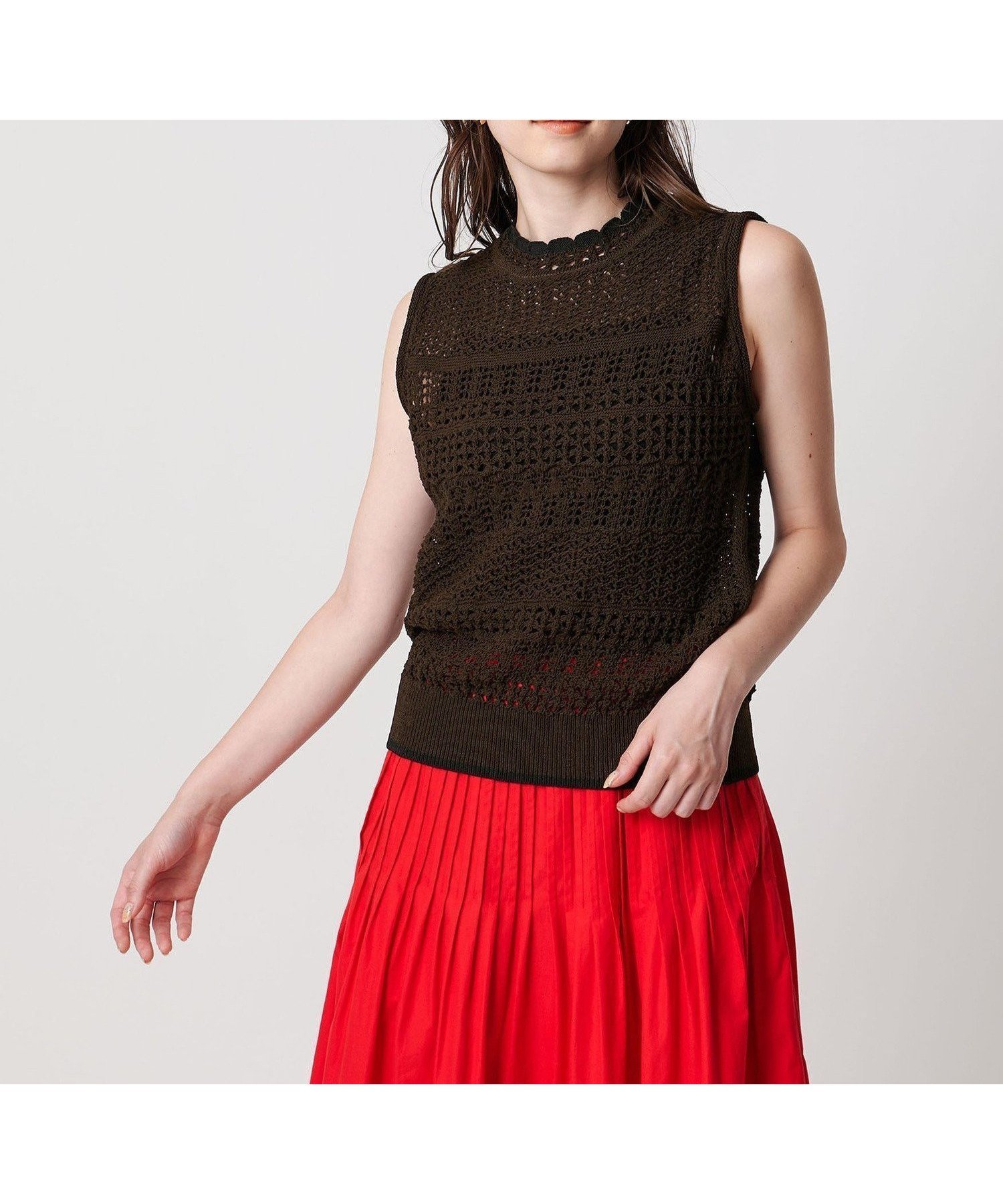 【ユナイテッドアローズ/UNITED ARROWS】のYTM ノースリーブ ニット インテリア・キッズ・メンズ・レディースファッション・服の通販 founy(ファニー) 　ファッション　Fashion　レディースファッション　Fashion for Women　トップス・カットソー　Cut & Sew Tops　ニット　Knit Tops & Sweaters　キャミソール&ノースリーブ　Camisoles & Sleeveless Tops　インナー　Innerwear　カーディガン　Cardigan, Knitwear　ジャケット　Jacket, Outerwear　スカラップ　Scallop, Scalloped Edge　ノースリーブ　Sleeveless, No-Sleeve　ワイド　Wide, Wide Fit　エレガント 上品　Elegant　透かし　Cut-Out, Lacework　DK.BROWN|ID: prp329100004619382 ipo3291000000033127799