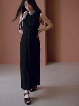 【フレイ アイディー/FRAY I.D】のスカーフセットニットワンピース 人気、トレンドファッション・服の通販 founy(ファニー) ファッション Fashion レディースファッション Fashion for Women ワンピース Dresses ニットワンピース Knit Dresses スカーフ Scarf, Neckwear トレンド Trend, Trending Now フィット Fit, Slim Fit フラワー Flower, Floral フロント Front, Front Design ベーシック Basic, Essential モチーフ Motif, Design Theme |ID:prp329100004619402