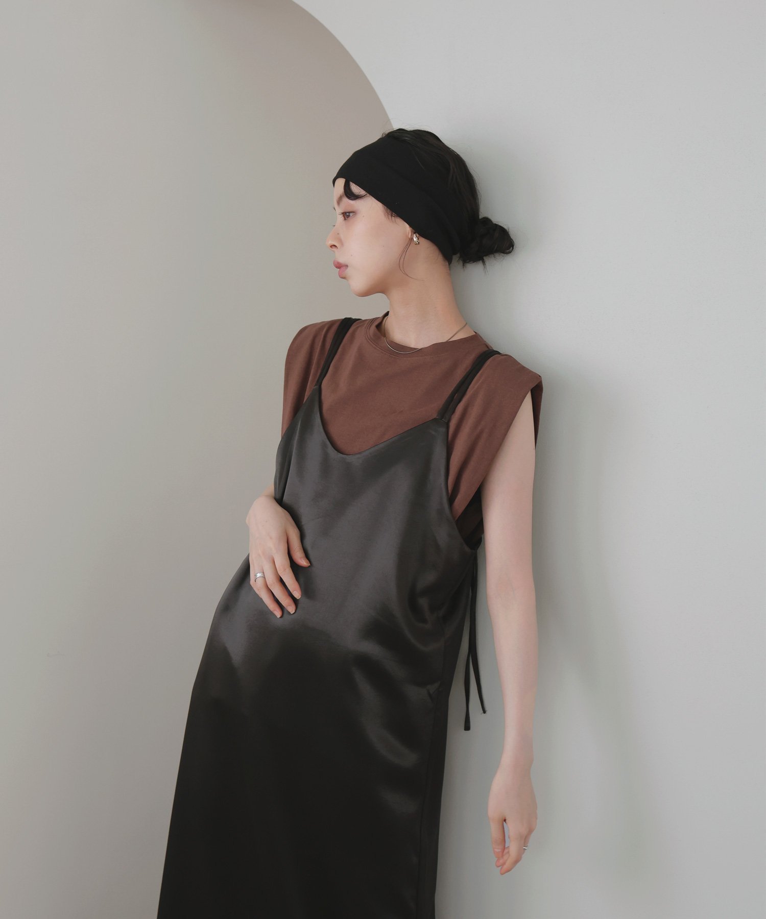 【リアン/Lian】のサテンキャミワンピース インテリア・キッズ・メンズ・レディースファッション・服の通販 founy(ファニー) 　ファッション　Fashion　レディースファッション　Fashion for Women　ワンピース　Dresses　キャミソールワンピース　Camisole Dresses　サテン　Satin, Glossy Fabric　エレガント 上品　Elegant　ブラック|ID: prp329100004619465 ipo3291000000033128257