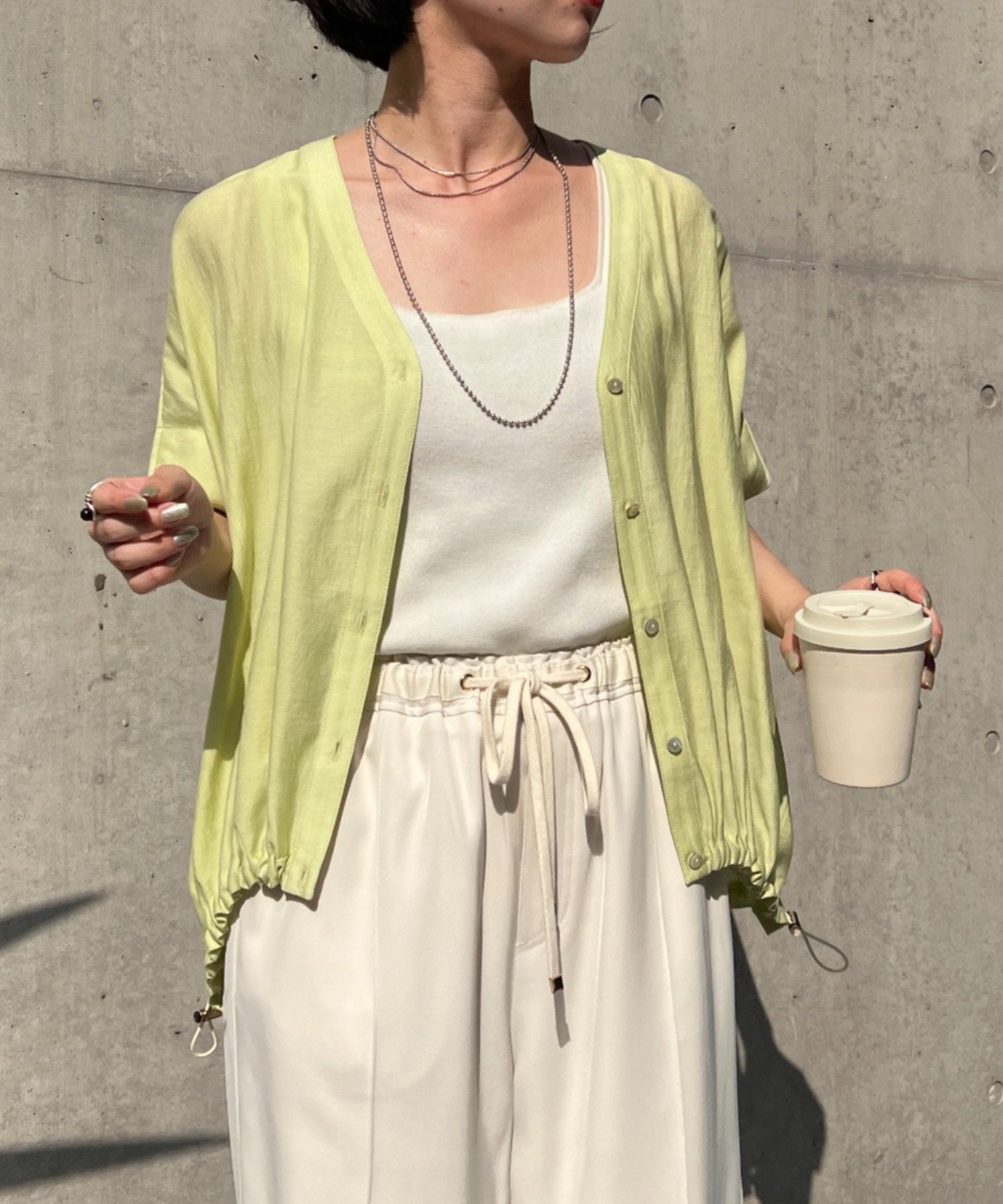 【ジェナ エスパス メルヴェイユ/Jena espace merveilleux】の【スッキリ半袖Vシャツ】裾ドロストダブルVシャツ インテリア・キッズ・メンズ・レディースファッション・服の通販 founy(ファニー) 　ファッション　Fashion　レディースファッション　Fashion for Women　トップス・カットソー　Cut & Sew Tops　シャツ・ブラウス・オフィスカジュアル　Elegant Blouses & Button-Ups　スマート　Smart, Elegant　ドローコード　Drawcord, Drawstring Cord　半袖　Short Sleeve, Half Sleeve　再入荷　Restock / Back in Stock　おすすめ　Recommended / Our Picks　グリーン|ID: prp329100004619958 ipo3291000000033461601