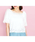 【クイーンズ コート/QUEENS COURT】の【SHIORI IRIE コラボ】2WAYオフショルレースブラウス≪手洗い可能≫ 人気、トレンドファッション・服の通販 founy(ファニー) ファッション Fashion レディースファッション Fashion for Women トップス・カットソー Cut & Sew Tops シャツ・ブラウス・オフィスカジュアル Elegant Blouses & Button-Ups エアリー Airy Texture ギャザー Gathered, Ruffled コラボ Collaboration, Collab 切替 Switching, Contrast Panel シャーリング Shirring, Ruched ショルダー Shoulder, Shoulder Strap デコルテ Décolleté, Neckline デニム Denim, Jeans Material ビスチェ Bustier, Corset Top フェミニン Feminine, Girly ポケット Pocket, Pocket Detail マーガレット Marguerite, Daisy Pattern レース Lace, Lace Fabric thumbnail オフホワイト|ID: prp329100004620089 ipo3291000000033137263
