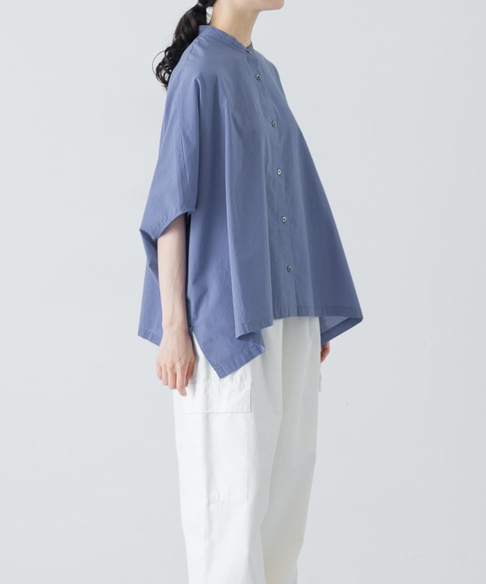 【かぐれ/kagure / URBAN RESEARCH】のコットンスクエアポンチョシャツ インテリア・キッズ・メンズ・レディースファッション・服の通販 founy(ファニー) https://founy.com/ ファッション Fashion レディースファッション Fashion for Women アウター Coat / Outerwear Collection ポンチョ・ケープコート Ponchos & Capes トップス・カットソー Cut & Sew Tops シャツ・ブラウス・オフィスカジュアル Elegant Blouses & Button-Ups 2025年 2025 2025春夏・S/S Spring/Summer 2025 SS25 シンプル Simple, Minimal スタンド Stand Collar, Upright Stand スリット Slit, Slit Detail ワイド Wide, Wide Fit エレガント 上品 Elegant 夏 Summer S/S・春夏 SS, Spring/Summer, Warm Season 羽織 Haori, Light Jacket |ID: prp329100004620677 ipo3291000000033225707