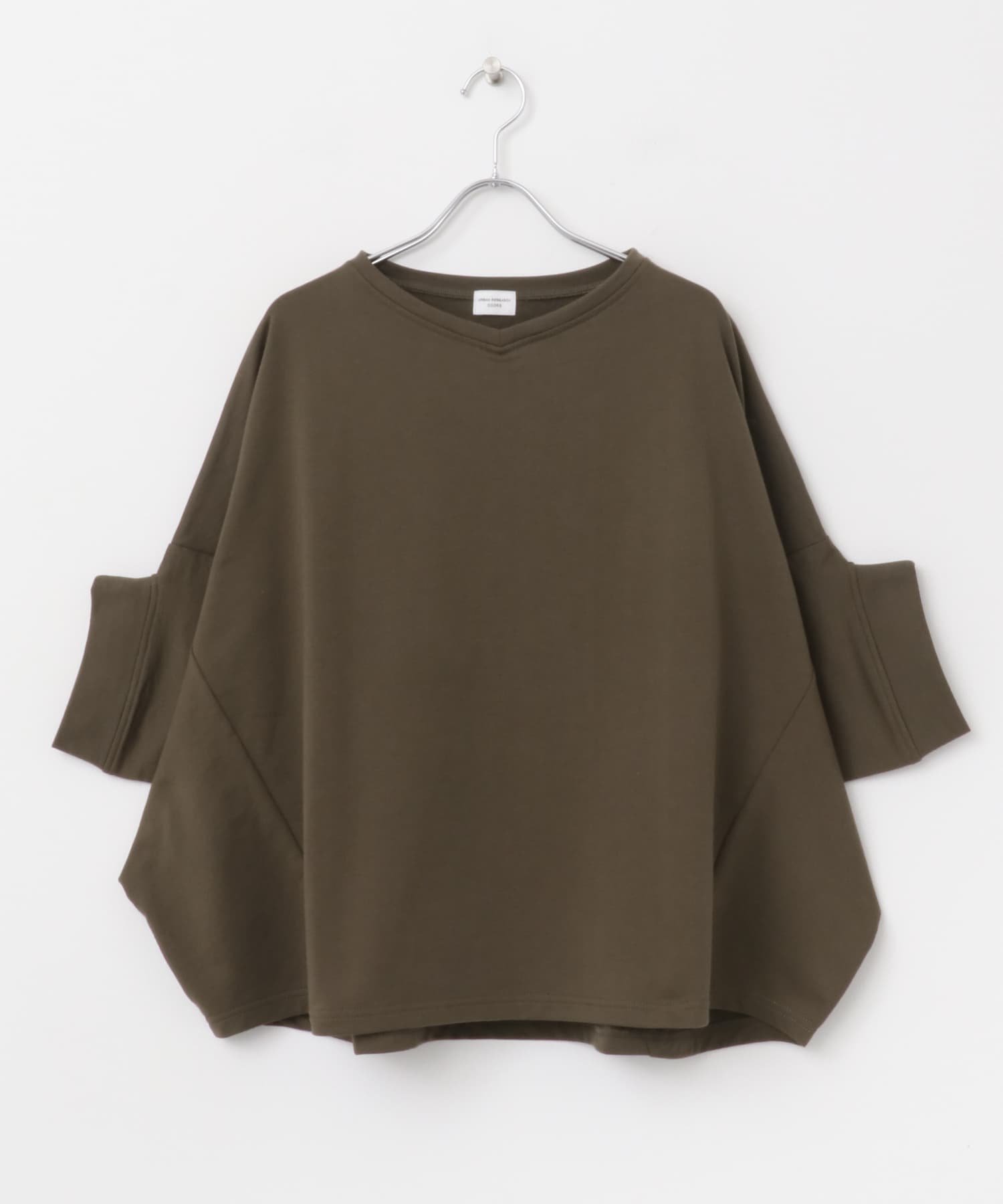 【アーバンリサーチ ドアーズ/URBAN RESEARCH DOORS】の『UR GREEN』ミニ裏毛変形プルオーバー インテリア・キッズ・メンズ・レディースファッション・服の通販 founy(ファニー) 　ファッション　Fashion　レディースファッション　Fashion for Women　トップス・カットソー　Cut & Sew Tops　カジュアルプルオーバー・ニットトップス　Pullovers & Knit Tops / Casual Pullovers　2025年　2025　2025春夏・S/S　Spring/Summer 2025 SS25　カットソー　Cut and Sewn Top　スリーブ　Sleeve, Long Sleeve / Short Sleeve　ベーシック　Basic, Essential　リラックス　Relax, Relaxed Fit　夏　Summer　S/S・春夏　SS, Spring/Summer, Warm Season　KHK BROWN|ID: prp329100004620921 ipo3291000000033572312