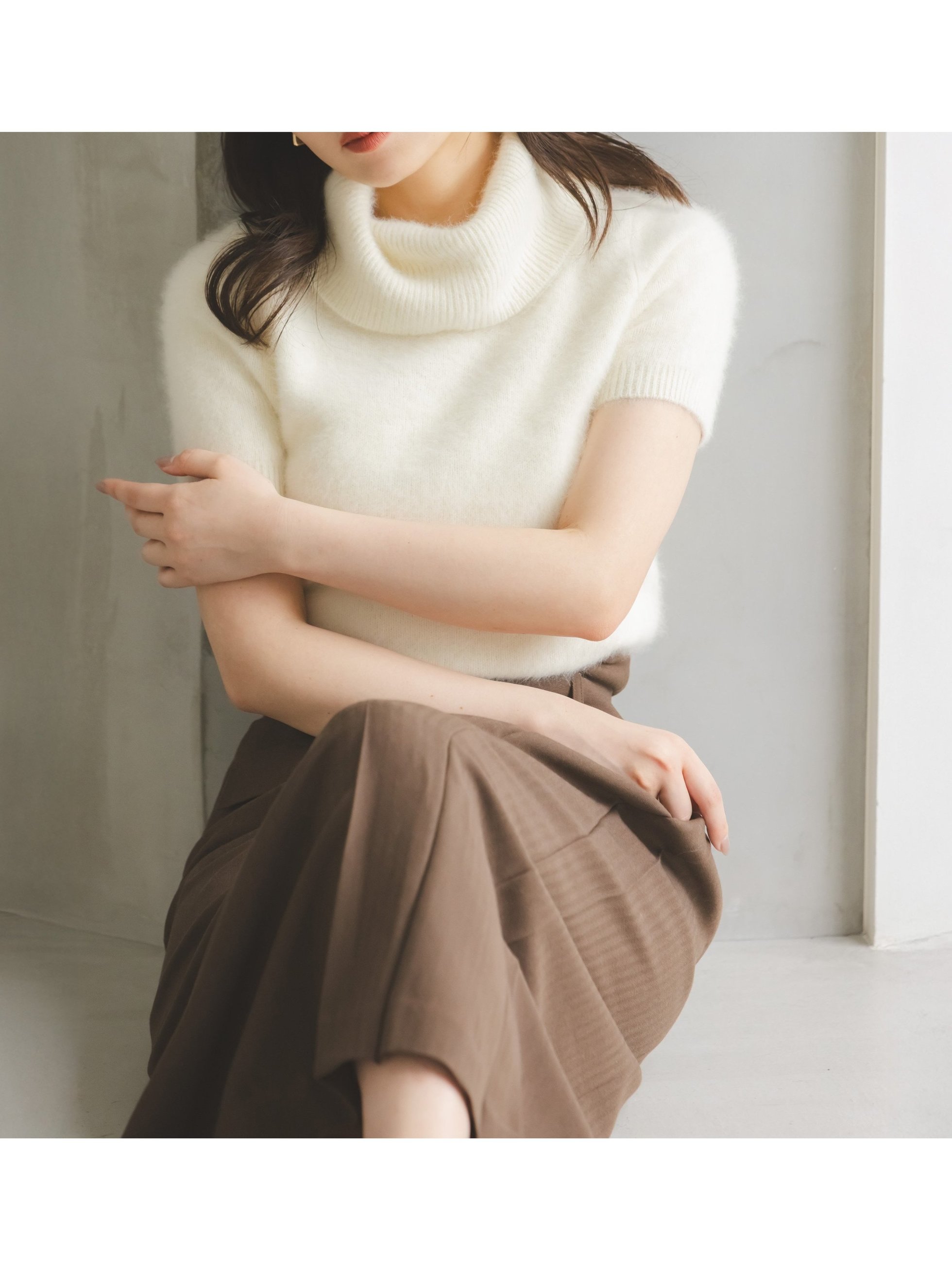 【スナイデル/SNIDEL】のフォックスファータートルプルオーバー 人気、トレンドファッション・服の通販 founy(ファニー) 　ファッション　Fashion　レディースファッション　Fashion for Women　トップス・カットソー　Cut & Sew Tops　カジュアルプルオーバー・ニットトップス　Pullovers & Knit Tops / Casual Pullovers　おすすめ　Recommended / Our Picks　ウェーブ　Wavy Pattern　カーディガン　Cardigan, Knitwear　コンパクト　Compact, Small Size　ショート　Short, Short Length　タートル　Turtleneck, Turtle Collar　フォックス　Fox, Fox Fur　今季　This Season, Current Season　半袖　Short Sleeve, Half Sleeve　 other-1|ID: prp329100004621561 ipo3291000000033160163
