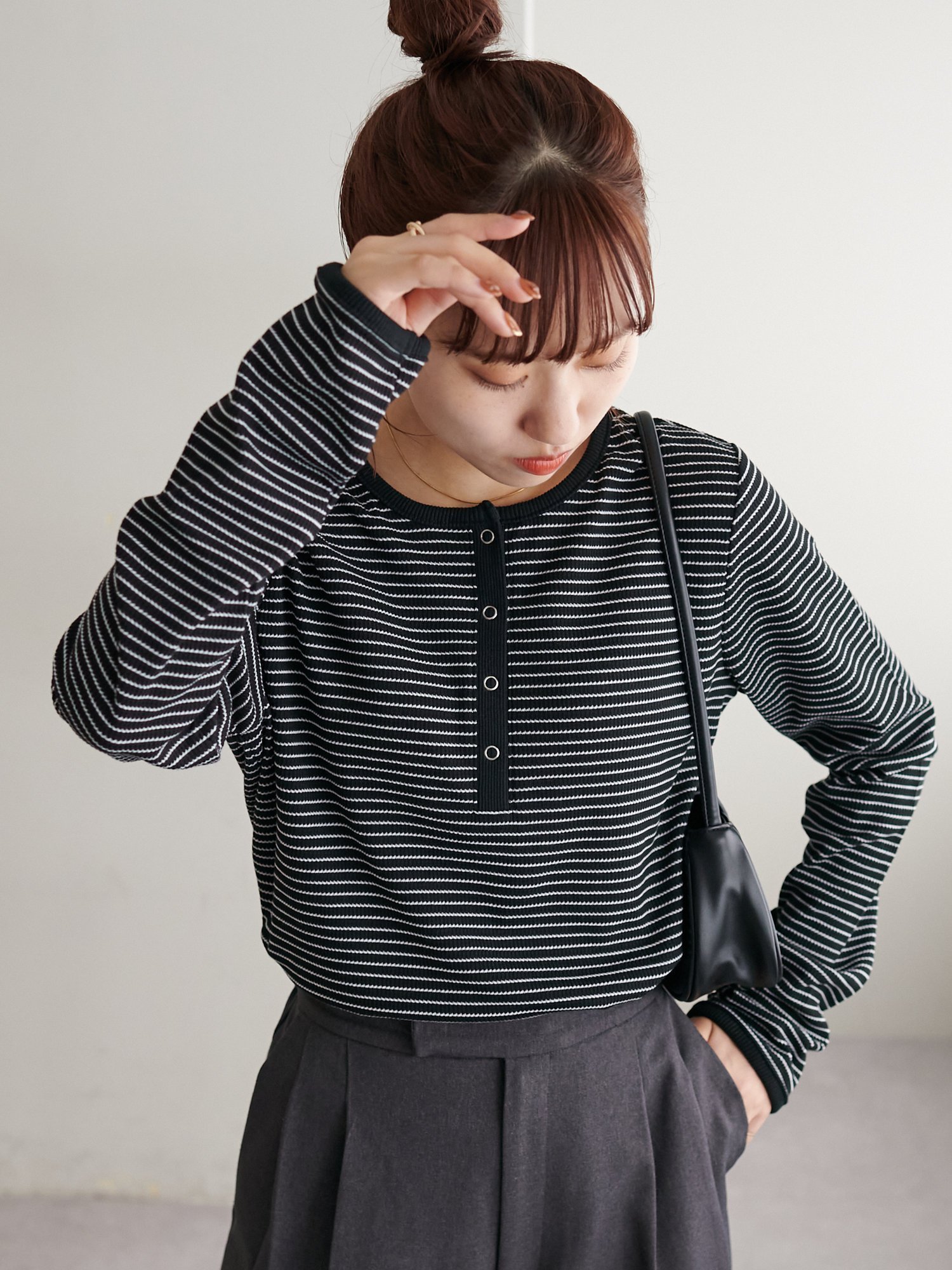 【ディスコート/Discoat】の【20色展開/インナー使いにも◎】ワッフルボーダー長袖Tシャツ《WEB限定》 インテリア・キッズ・メンズ・レディースファッション・服の通販 founy(ファニー) 　ファッション　Fashion　レディースファッション　Fashion for Women　トップス・カットソー　Cut & Sew Tops　シャツ・ブラウス・オフィスカジュアル　Elegant Blouses & Button-Ups　ロングTシャツ・Tシャツ　Longline T-Shirts & Tees　インナー　Innerwear　シンプル　Simple, Minimal　ボーダー　Border, Stripe　ワッフル　Waffle, Waffle Knit　長袖　Long Sleeve, Full Sleeve　ブラックその他1|ID: prp329100004621765 ipo3291000000033522766
