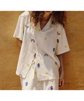 【ローズバッド/ROSE BUD】のHLAADAforROSEBUD/EMBROIDERED SHIRT 人気、トレンドファッション・服の通販 founy(ファニー) ファッション Fashion レディースファッション Fashion for Women トップス・カットソー Cut & Sew Tops シャツ・ブラウス・オフィスカジュアル Elegant Blouses & Button-Ups アクセサリー Fashion Accessories インド Indian Textile コレクション Collection, Seasonal Line セットアップ Set-Up, Coordinated Outfit デニム Denim, Jeans Material 時計 Watch, Wristwatch ネップ Nepp, Slub Yarn 人気 Popular, Best Seller プリント Print, Printed Pattern モチーフ Motif, Design Theme リゾート Resort, Vacation Style リラックス Relax, Relaxed Fit おすすめ Recommended / Our Picks 夏 Summer |ID:prp329100004621868