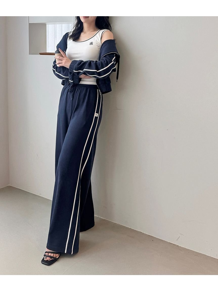 【スナイデル/SNIDEL】の【WEB限定カラーあり】UVカットスウェットワイドパンツ インテリア・キッズ・メンズ・レディースファッション・服の通販 founy(ファニー) 　ファッション　Fashion　レディースファッション　Fashion for Women　パンツ　Pants & Trousers　ヴィンテージ　Vintage Style　今季　This Season, Current Season　スウェット / スエット　Sweatshirt, Sweatwear　ストレート　Straight, Straight Cut　スポーティ　Sporty, Casual Athletic　ドローストリング　Drawstring, Pull Cord　フラワー　Flower, Floral　プリント　Print, Printed Pattern　無地　Plain, Solid Color　ロマンティック　Romantic, Feminine Style　ワイド　Wide, Wide Fit　おすすめ　Recommended / Our Picks　旅行　Travel　NVY[089]|ID: prp329100004621954 ipo3291000000033165752