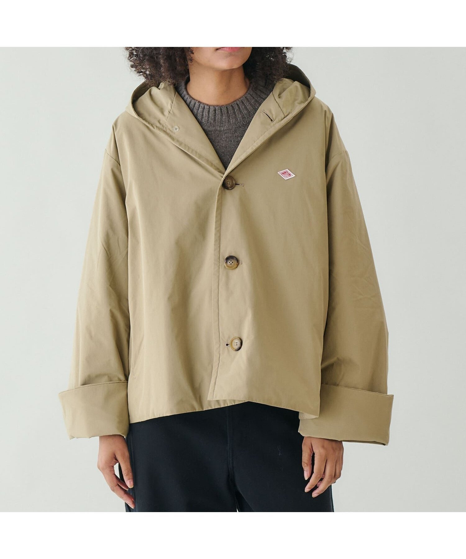 【ビショップ/Bshop】の中綿フードジャケット WOMEN インテリア・キッズ・メンズ・レディースファッション・服の通販 founy(ファニー) 　ファッション　Fashion　レディースファッション　Fashion for Women　アウター　Coat / Outerwear Collection　レディースジャケット・軽アウター　Jackets　ショルダー　Shoulder, Shoulder Strap　シンプル　Simple, Minimal　ジャケット　Jacket, Outerwear　タフタ　Taffeta, Structured Fabric　ドロップ　Drop Shoulder, Dropped Style　ピーチ　Peach, Soft Touch　フロント　Front, Front Design　ポケット　Pocket, Pocket Detail　ロールアップ　Roll-Up, Cuffed Hem　軽量　Lightweight, Ultra Light　BEIGE|ID: prp329100004622042 ipo3291000000033167110
