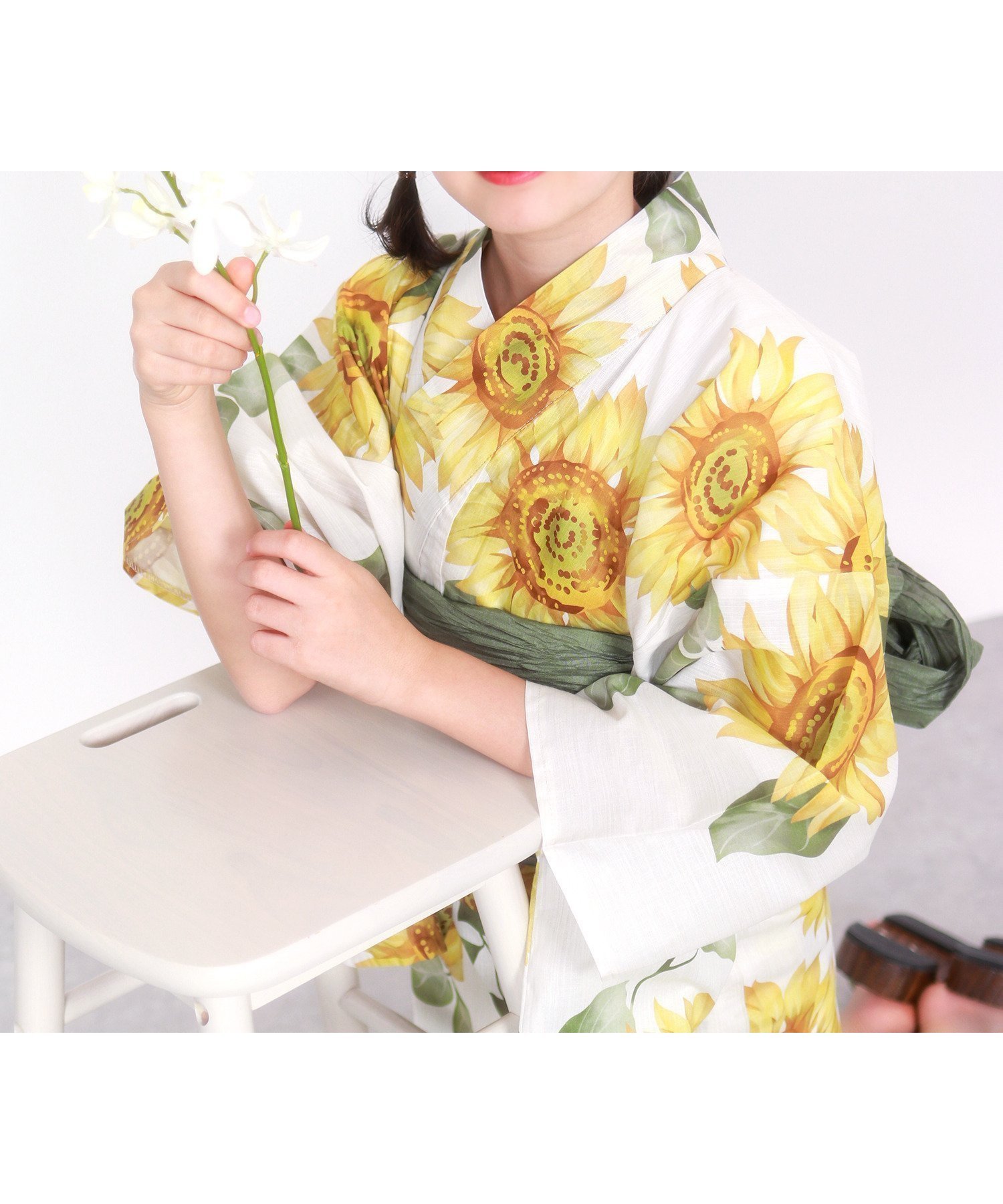 【その他のブランド/Other】の簡単着付け 浴衣 女の子 子供 セット( 浴衣 + 帯 + 下駄 + 腰紐2本 ) レトロH インテリア・キッズ・メンズ・レディースファッション・服の通販 founy(ファニー) 　ファッション　Fashion　キッズファッション　Fashion for Kids　定番　Standard, Basic Item　9.泡沫向日葵|ID: prp329100004622509 ipo3291000000033420130