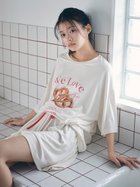 【スナイデル ホーム/SNIDEL HOME】の【接触冷感】オーバーサイズカットセットアップ 人気、トレンドファッション・服の通販 founy(ファニー) ファッション Fashion レディースファッション Fashion for Women セットアップ Matching Sets おすすめ Recommended / Our Picks ギフト プレゼント Gift / Present ショート Short, Short Length セットアップ Set-Up, Coordinated Outfit プリント Print, Printed Pattern ポーチ Pouch, Small Case リボン Ribbon, Bow ワンポイント One Point, Statement Accent thumbnail IVR[003]|ID: prp329100004622795 ipo3291000000033184586