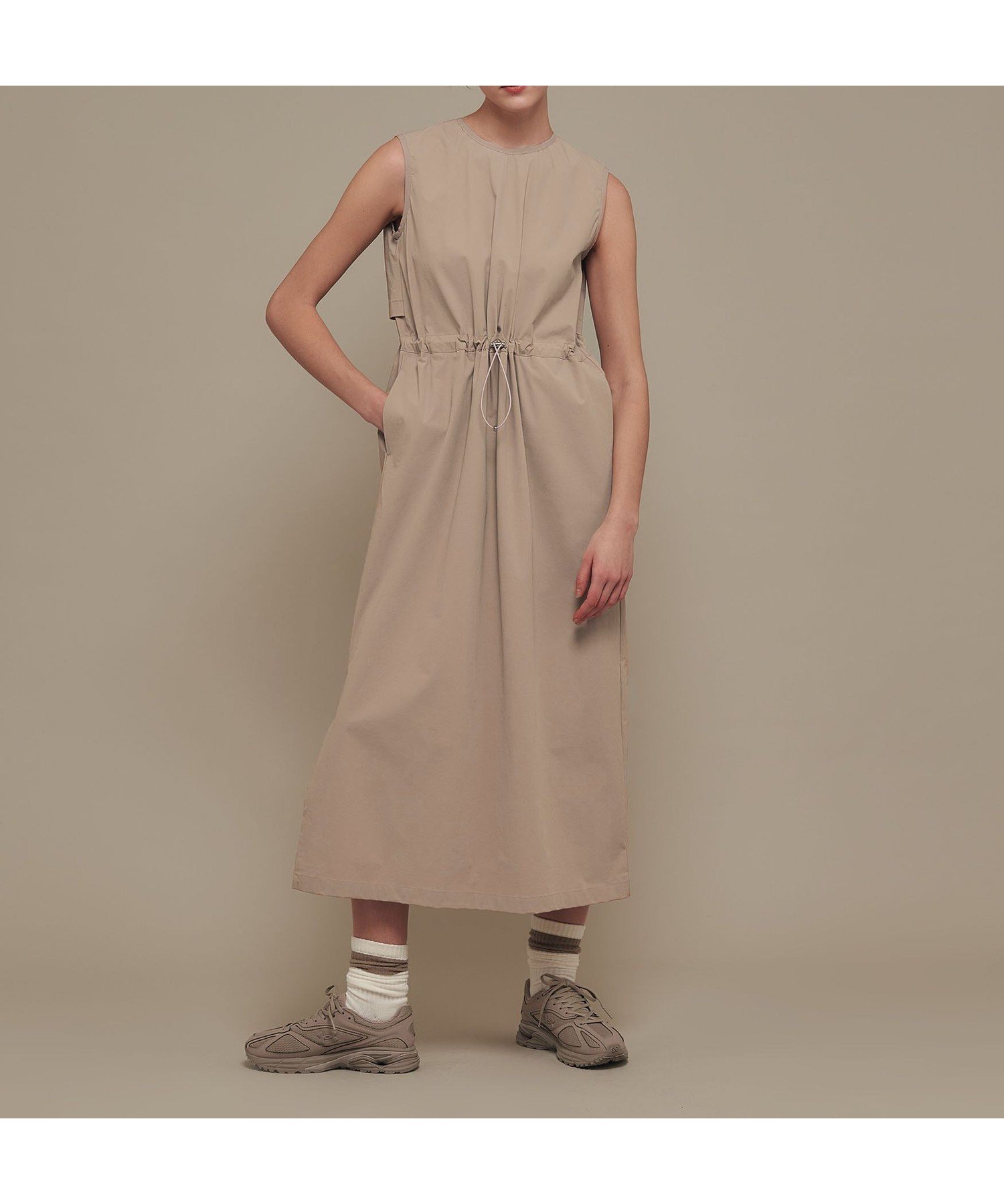 【ユナイテッドアローズ/UNITED ARROWS】のUNITED ARROWS ウーブン ドレス/ワンピース 人気、トレンドファッション・服の通販 founy(ファニー) 　ファッション　Fashion　レディースファッション　Fashion for Women　ワンピース　Dresses　フォーマル・パーティードレス・結婚式用ドレス　Elegant & Casual Dresses　コレクション　Collection, Seasonal Line　シンプル　Simple, Minimal　ストレッチ　Stretch, Stretchy Fabric　ドレス　Dress, One-Piece　ドローコード　Drawcord, Drawstring Cord　ノースリーブ　Sleeveless, No-Sleeve　メタル　Metal, Metal Parts　 other-1|ID: prp329100004622922 ipo3291000000033186903