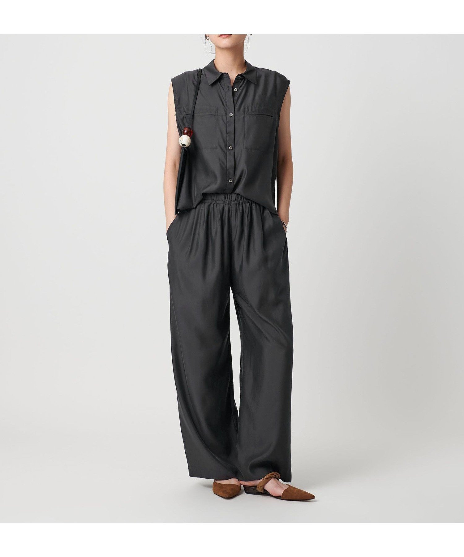 【ビューティ&ユース ユナイテッドアローズ/BEAUTY&YOUTH / UNITED ARROWS】のタックギャザー ワイドパンツ -ウォッシャブル- インテリア・キッズ・メンズ・レディースファッション・服の通販 founy(ファニー) 　ファッション　Fashion　レディースファッション　Fashion for Women　パンツ　Pants & Trousers　ウォッシャブル　Machine Washable　キャップ　Cap, Baseball Cap　キュプラ　Cupro, Eco Fabric　ギャザー　Gathered, Ruffled　コンパクト　Compact, Small Size　スーツ　Suit, Formalwear　タンク　Tank Top, Sleeveless Top　メッシュ　Mesh, Net Fabric　リラックス　Relax, Relaxed Fit　ワイド　Wide, Wide Fit　おすすめ　Recommended / Our Picks　エレガント 上品　Elegant　DK.GRAY|ID: prp329100004623037 ipo3291000000033188454