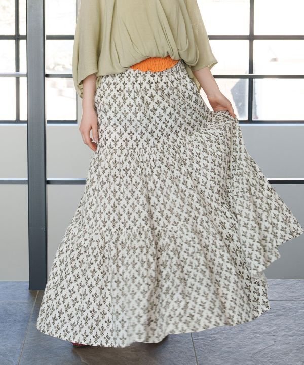【アミナコレクション/Amina Collection】の【チャイハネ】タニーシュスカート インテリア・キッズ・メンズ・レディースファッション・服の通販 founy(ファニー) 　ファッション　Fashion　レディースファッション　Fashion for Women　スカート　Skirts　インド　Indian Textile　ティアードスカート　Tiered Skirt, Flounced Skirt　ブロック　Block, Solid Block Pattern　プリント　Print, Printed Pattern　ポケット　Pocket, Pocket Detail　ホワイト|ID: prp329100004623287 ipo3291000000033423616