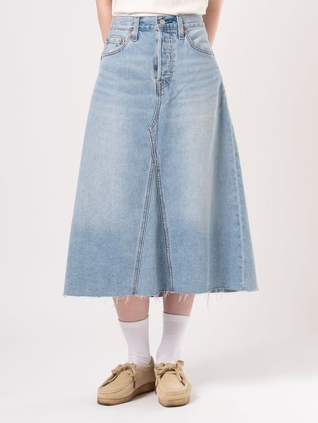 【リーバイス/Levis】のハイライズ Aラインスカート ライトインディゴ インテリア・キッズ・メンズ・レディースファッション・服の通販 founy(ファニー) 　ファッション　Fashion　レディースファッション　Fashion for Women　スカート　Skirts　Aライン・フレアスカート　A-Line & Flared Skirts　スニーカー　Sneakers, Trainers　デニム　Denim, Jeans Material　ハイライズ　High Rise, High Waist　Light Indigo|ID: prp329100004623415 ipo3291000000033953408