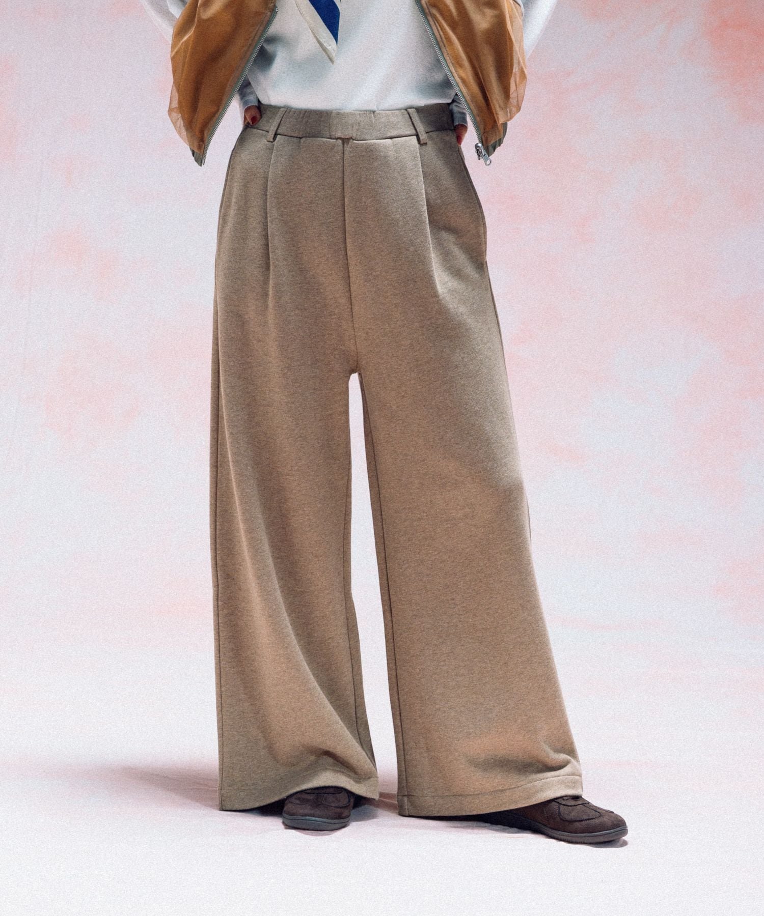 【レプシィム ローリーズファーム/LEPSIM LOWRYS FARM】のタックスウェットパンツAW インテリア・キッズ・メンズ・レディースファッション・服の通販 founy(ファニー) 　ファッション　Fashion　レディースファッション　Fashion for Women　パンツ　Pants & Trousers　おすすめ　Recommended / Our Picks　ストレート　Straight, Straight Cut　トレンド　Trend, Trending Now　ループ　Loop, Loop Knit　ワイド　Wide, Wide Fit　ブラウン55|ID: prp329100004623536 ipo3291000000033195360