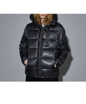 【5351プール オム/5351POUR LES HOMMES / MEN】の【25A/W】レザーエンボス ダウンジャケット 人気、トレンドファッション・服の通販 founy(ファニー) ファッション Fashion メンズファッション Fashion for Men 2025年 2025 2025-2026秋冬・A/W Autumn/Winter 2025–26 AW25–26 インナー Innerwear ジャケット Jacket, Outerwear タフタ Taffeta, Structured Fabric ダウン Down, Puffer ダブル Double, Double-Breasted フェザー Feather, Feather Detail フロント Front, Front Design 軽量 Lightweight, Ultra Light |ID:prp329100004623669