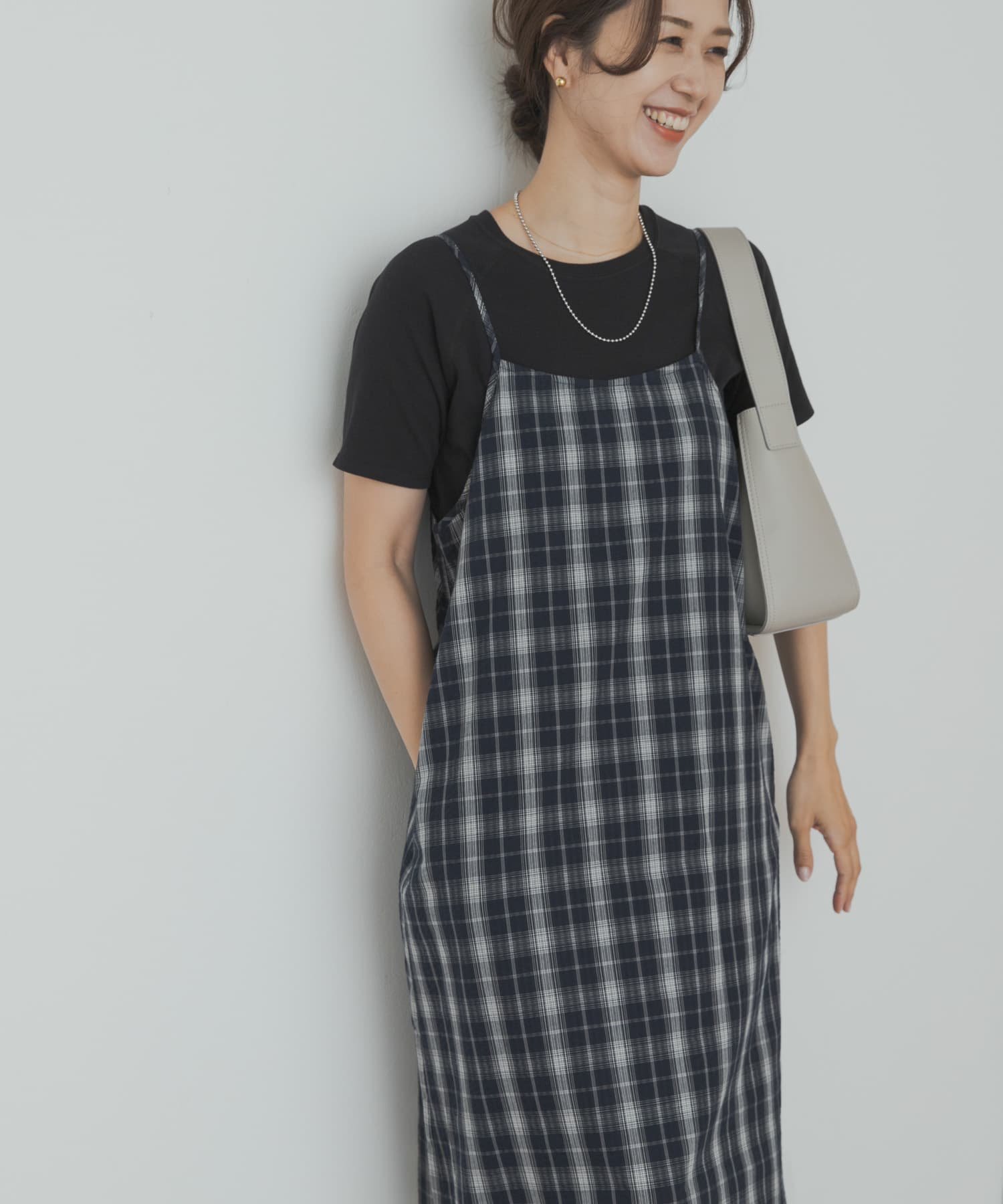【アーバンリサーチ ドアーズ/URBAN RESEARCH DOORS】のチェックキャミワンピース インテリア・キッズ・メンズ・レディースファッション・服の通販 founy(ファニー) 　ファッション　Fashion　レディースファッション　Fashion for Women　ワンピース　Dresses　キャミソールワンピース　Camisole Dresses　2025年　2025　2025春夏・S/S　Spring/Summer 2025 SS25　インナー　Innerwear　キャミワンピース　Cami Dress, Slip Dress　ストレート　Straight, Straight Cut　チェック　Check, Plaid, Tartan　夏　Summer　S/S・春夏　SS, Spring/Summer, Warm Season　NAVY|ID: prp329100004623705 ipo3291000000033197793