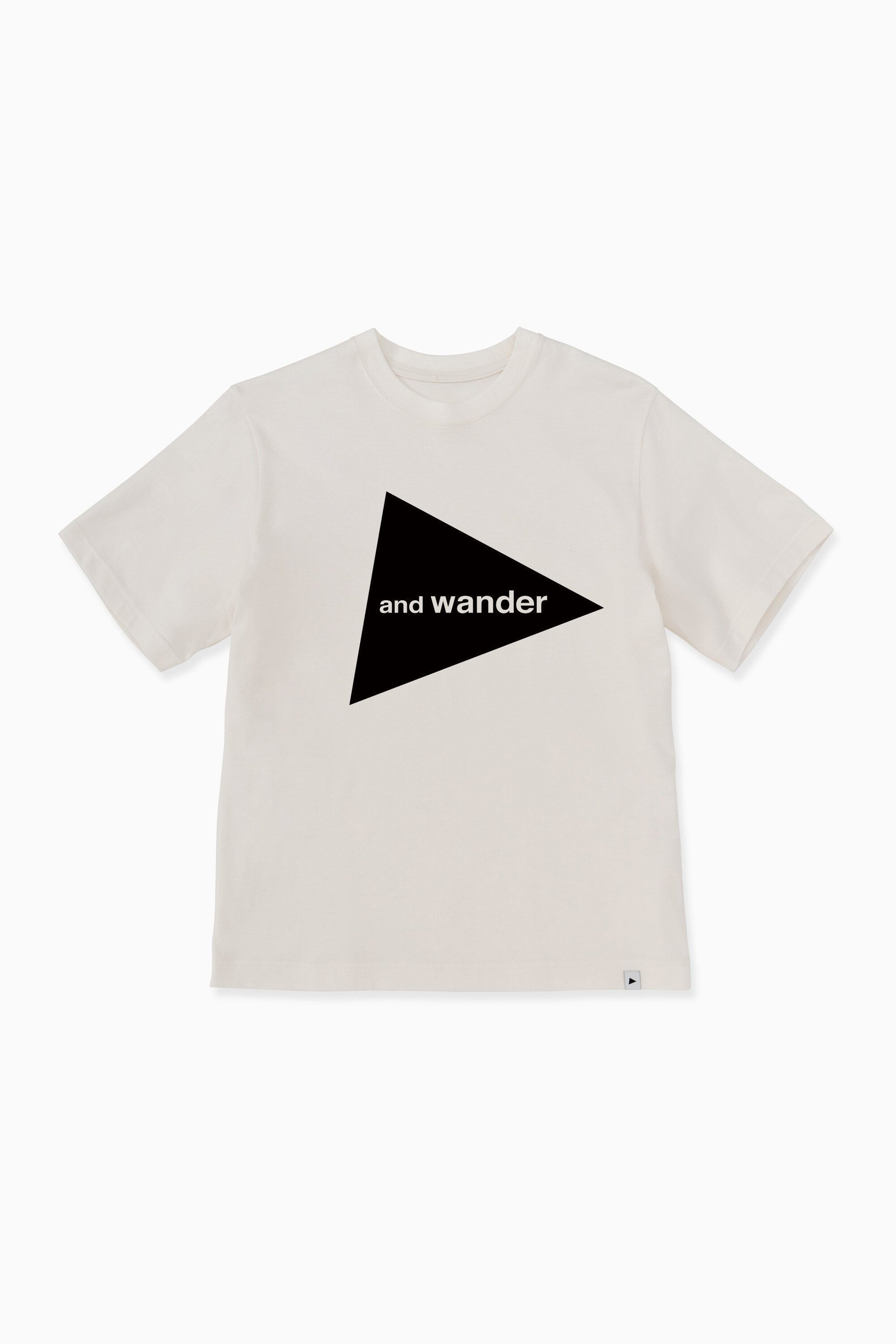 【アンドワンダー/and wander】のand wander logo SS T インテリア・キッズ・メンズ・レディースファッション・服の通販 founy(ファニー) 　ファッション　Fashion　レディースファッション　Fashion for Women　white|ID: prp329100004623740 ipo3291000000033198151