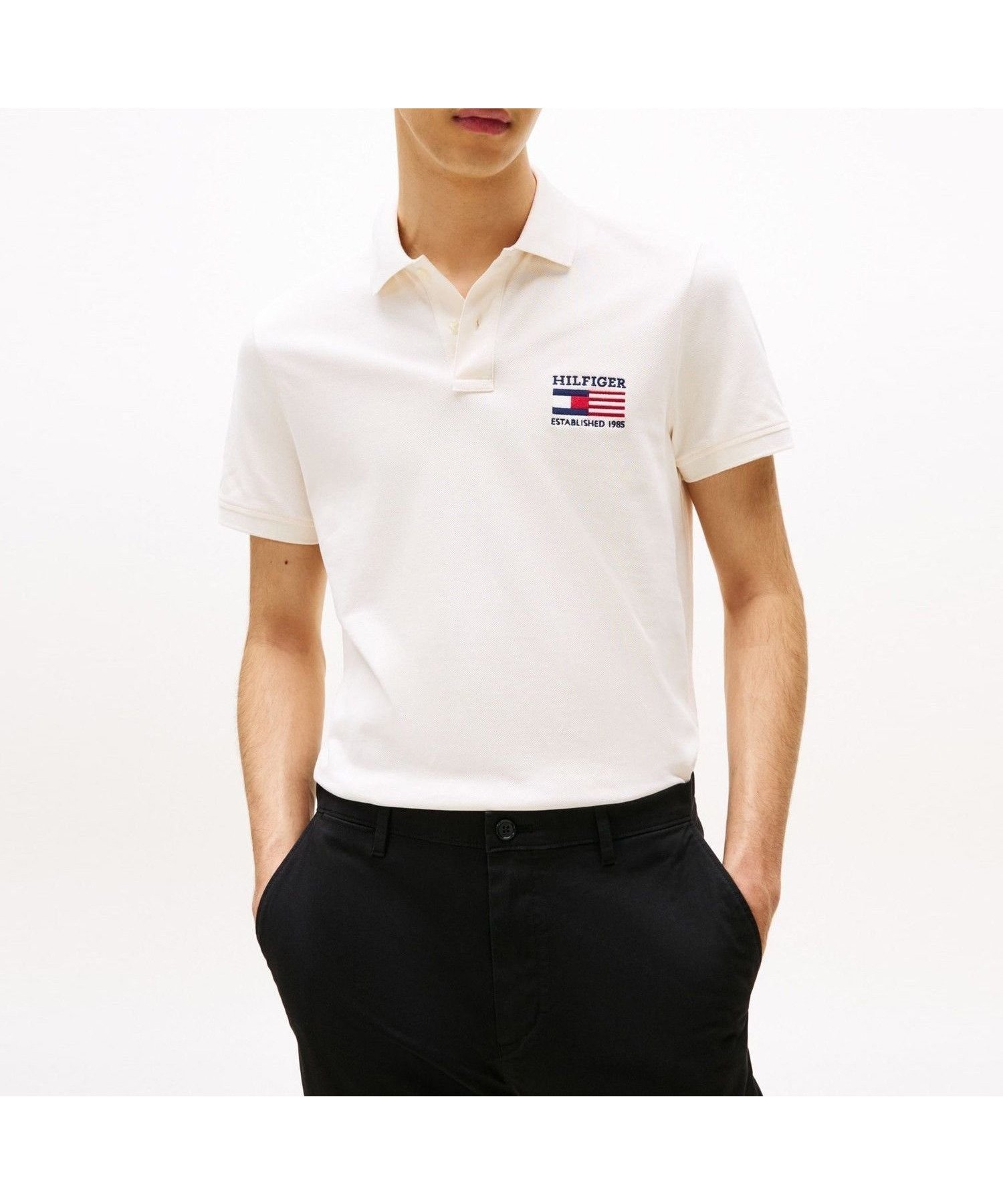 【トミーヒルフィガー/TOMMY HILFIGER / MEN】のヒルフィガーフラッグレギュラーポロ インテリア・キッズ・メンズ・レディースファッション・服の通販 founy(ファニー) 　ファッション　Fashion　メンズファッション　Fashion for Men　おすすめ　Recommended / Our Picks　アメリカン　American Style　クラシック　Classic, Timeless Style　ゴルフ　Golf　ストレッチ　Stretch, Stretchy Fabric　スポーツ　Sports, Activewear　デニム　Denim, Jeans Material　ポロシャツ　Polo Shirt, Collared Tee　モダン　Modern, Contemporary　モチーフ　Motif, Design Theme　人気　Popular, Best Seller　半袖　Short Sleeve, Half Sleeve　鹿の子　Piqué, Kanoko Fabric　ホワイトZ00|ID: prp329100004623883 ipo3291000000033199782