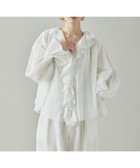 【カレンソロジー/Curensology】のラッフルレースブラウス 人気、トレンドファッション・服の通販 founy(ファニー) ファッション Fashion レディースファッション Fashion for Women トップス・カットソー Cut & Sew Tops シャツ・ブラウス・オフィスカジュアル Elegant Blouses & Button-Ups アンティーク Antique-Inspired エレガント 上品 Elegant ギャザー Gathered, Ruffled シャーリング Shirring, Ruched ハンド Hand, Handmade フェミニン Feminine, Girly フリル Frill, Ruffle フロント Front, Front Design レース Lace, Lace Fabric thumbnail ホワイト02|ID: prp329100004623933 ipo3291000000033368438