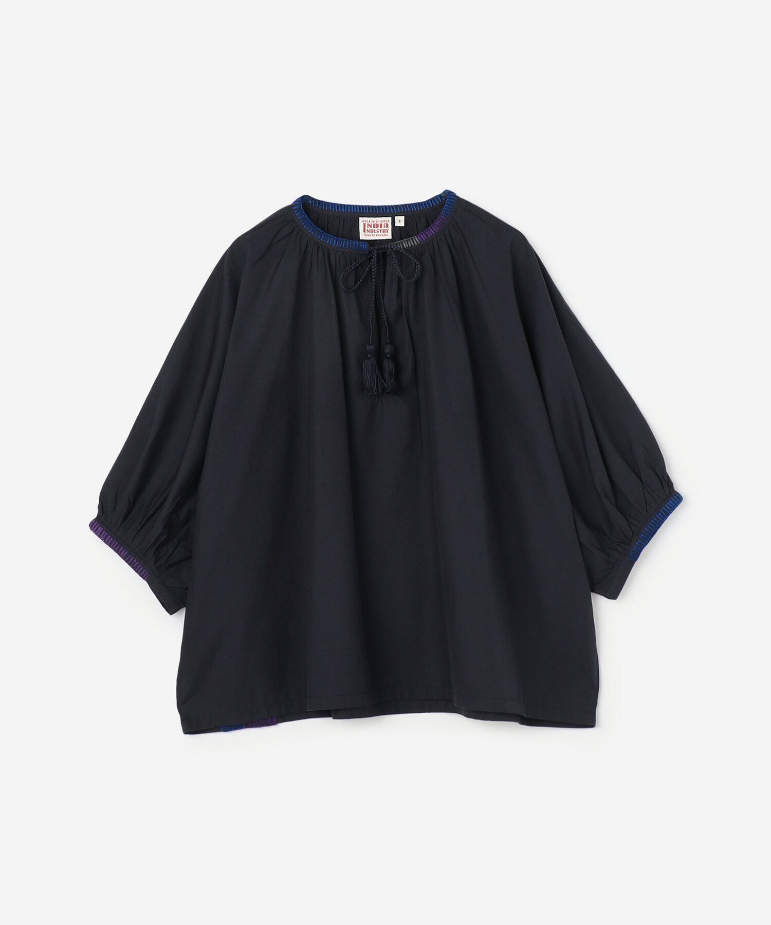 【ビショップ/Bshop】のスビンコットン 刺繍プルオーバーシャツ WOMEN 人気、トレンドファッション・服の通販 founy(ファニー) 　ファッション　Fashion　レディースファッション　Fashion for Women　トップス・カットソー　Cut & Sew Tops　シャツ・ブラウス・オフィスカジュアル　Elegant Blouses & Button-Ups　カジュアルプルオーバー・ニットトップス　Pullovers & Knit Tops / Casual Pullovers　おすすめ　Recommended / Our Picks　シルク　Silk, 100% Silk　スキッパー　Skipper, Open Collar　タッセル　Tassel, Fringe　ハンド　Hand, Handmade　バランス　Balance, Style Balance　フロント　Front, Front Design　ブランケット　Blanket, Throw Blanket　エレガント 上品　Elegant　 other-1|ID: prp329100004623960 ipo3291000000033201053