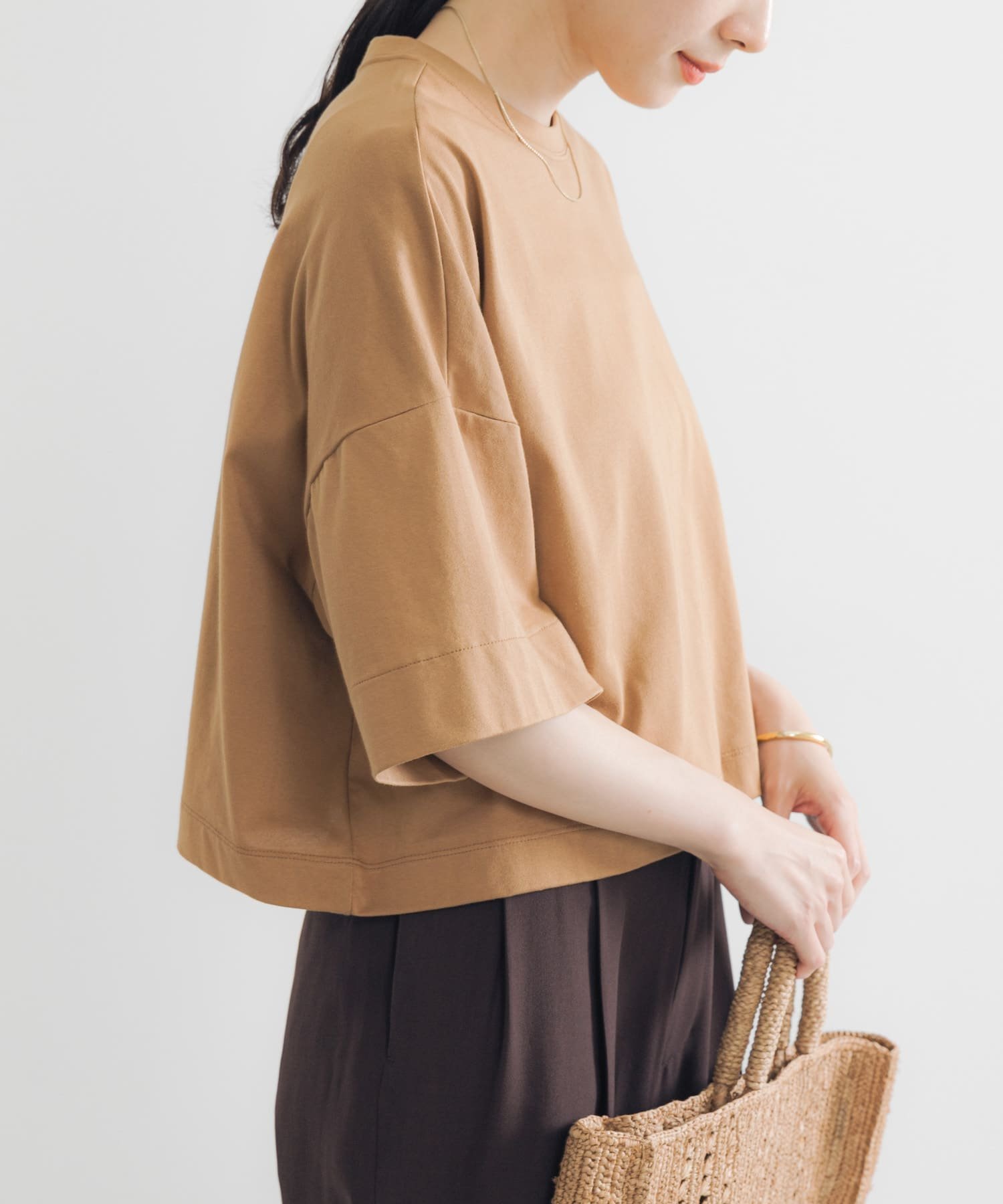 【アーバンリサーチ/URBAN RESEARCH】のハーフスリーブワイドカットソー インテリア・キッズ・メンズ・レディースファッション・服の通販 founy(ファニー) 　ファッション　Fashion　レディースファッション　Fashion for Women　トップス・カットソー　Cut & Sew Tops　カットソー・ベーシックTシャツ　Cut-and-Sewn Tops / Stretch Tees & Basics　2025年　2025　2025春夏・S/S　Spring/Summer 2025 SS25　おすすめ　Recommended / Our Picks　カットソー　Cut and Sewn Top　バランス　Balance, Style Balance　ワイド　Wide, Wide Fit　夏　Summer　S/S・春夏　SS, Spring/Summer, Warm Season　AMBER|ID: prp329100004623972 ipo3291000000033561429