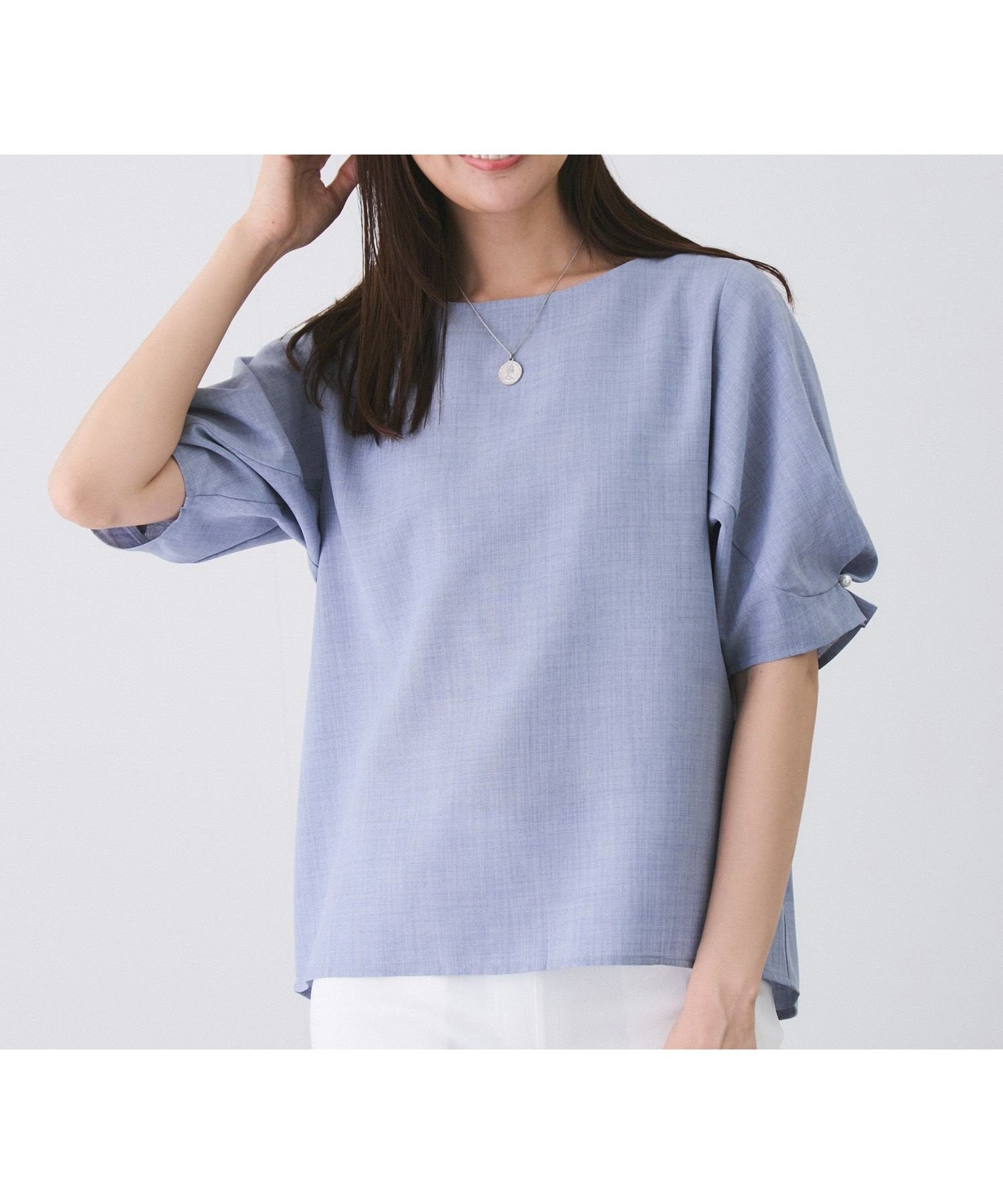 【ジャイロ/JAYRO】のパール付きタックスリーブブラウス インテリア・キッズ・メンズ・レディースファッション・服の通販 founy(ファニー) 　ファッション　Fashion　レディースファッション　Fashion for Women　トップス・カットソー　Cut & Sew Tops　シャツ・ブラウス・オフィスカジュアル　Elegant Blouses & Button-Ups　春　Spring　ギンガム　Gingham, Gingham Fabric　コンシャス　Conscious, Bodycon　シンプル　Simple, Minimal　チェック　Check, Plaid, Tartan　デニム　Denim, Jeans Material　ネックレス　Necklace, Pendant Necklace　パール　Pearl, Pearl Accent　フェミニン　Feminine, Girly　フレア　Flare, Flared　ポケット　Pocket, Pocket Detail　モノトーン　Monotone, Black and White　S/S・春夏　SS, Spring/Summer, Warm Season　おすすめ　Recommended / Our Picks　夏　Summer　サックス(48)|ID: prp329100004623991 ipo3291000000033201436