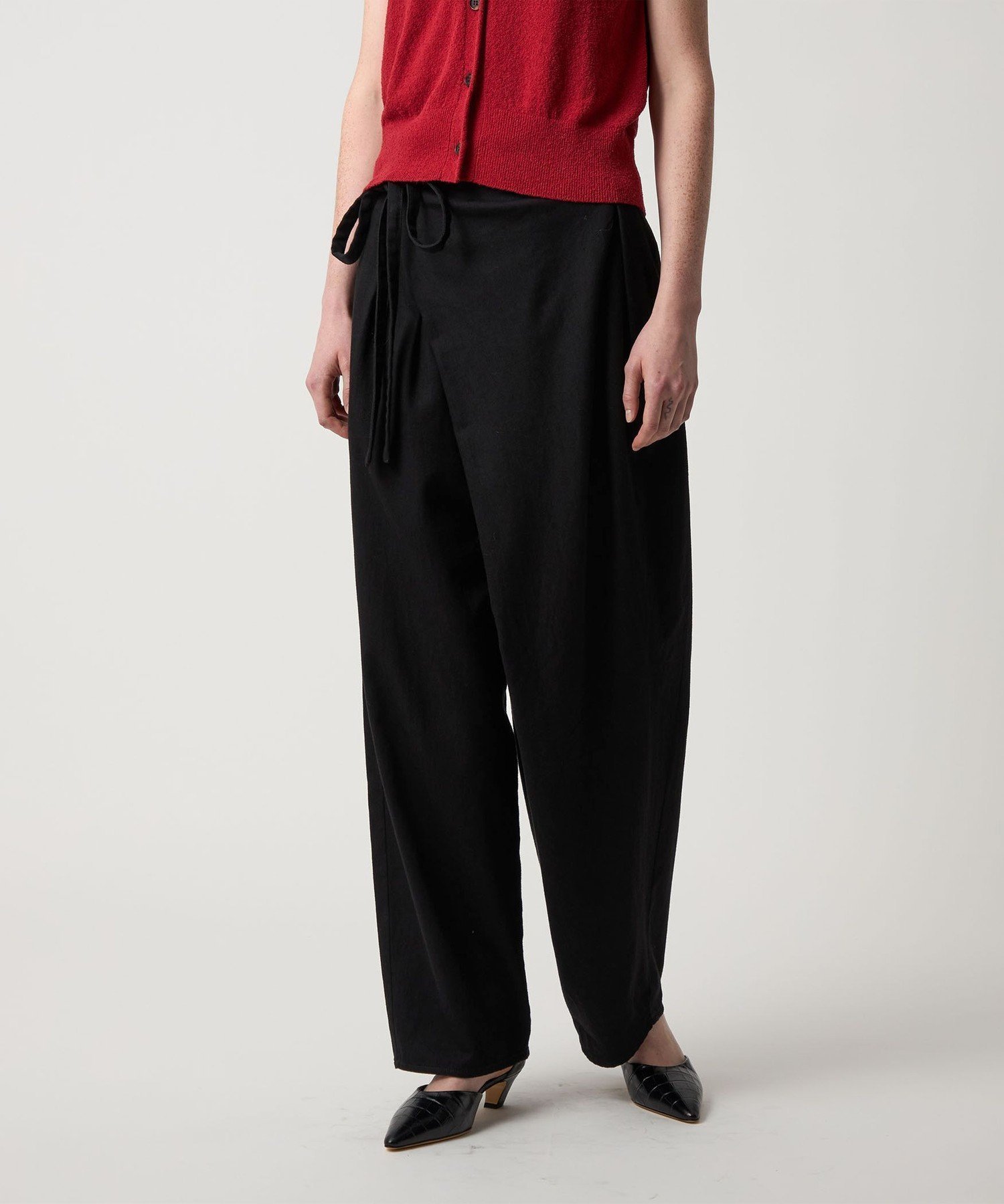 【ビューティ&ユース ユナイテッドアローズ/BEAUTY&YOUTH / UNITED ARROWS】のSteven Alan ライトオンスデニム クロスオーバー パンツ インテリア・キッズ・メンズ・レディースファッション・服の通販 founy(ファニー) 　ファッション　Fashion　レディースファッション　Fashion for Women　パンツ　Pants & Trousers　おすすめ　Recommended / Our Picks　シンプル　Simple, Minimal　フロント　Front, Front Design　リラックス　Relax, Relaxed Fit　BLACK|ID: prp329100004624018 ipo3291000000033201684