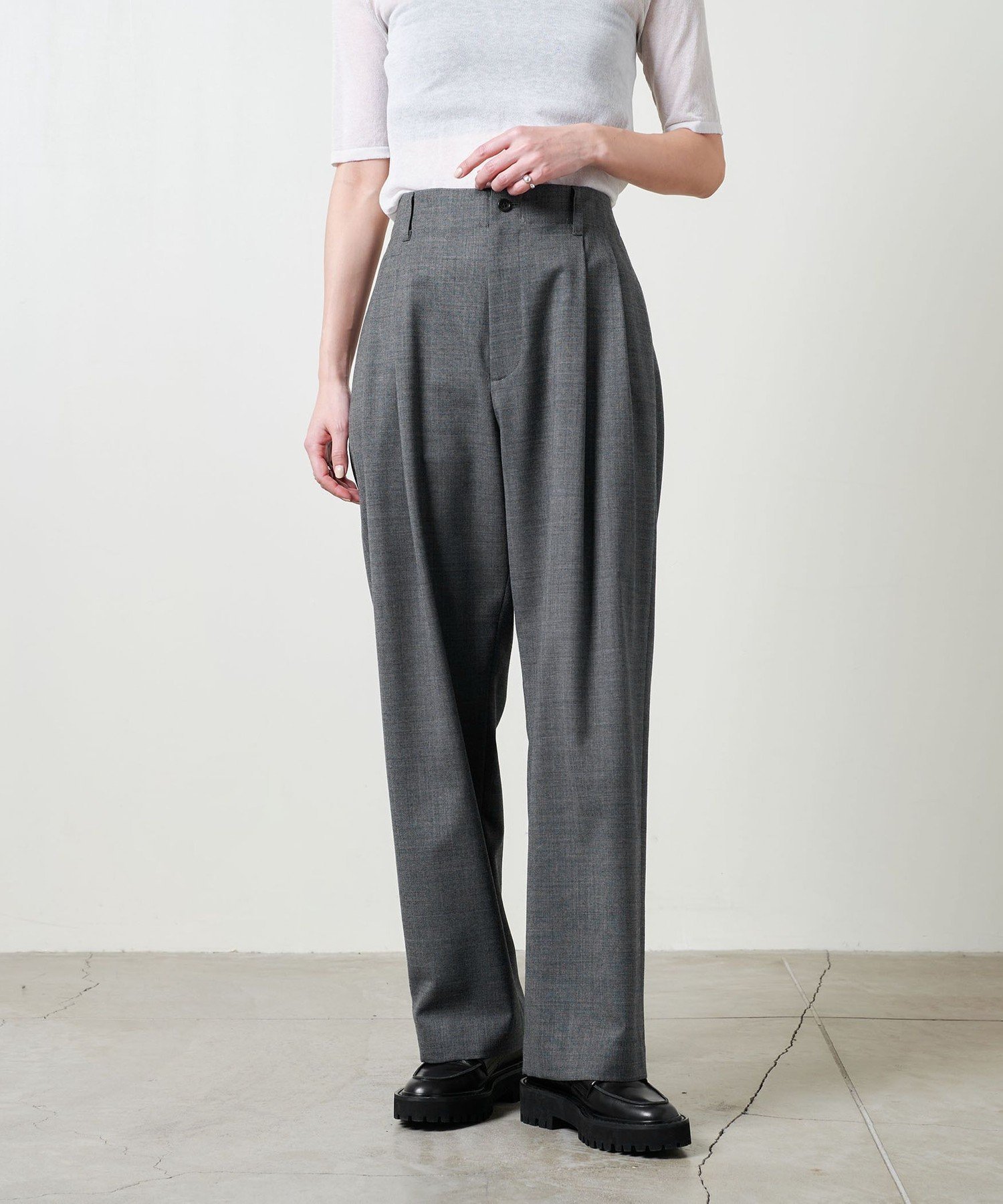 【ユナイテッドアローズ/UNITED ARROWS】のMARW UNITED ARROWS タック ワイド パンツ インテリア・キッズ・メンズ・レディースファッション・服の通販 founy(ファニー) 　ファッション　Fashion　レディースファッション　Fashion for Women　パンツ　Pants & Trousers　人気　Popular, Best Seller　フロント　Front, Front Design　マニッシュ　Mannish, Boyish　メランジ　Melange, Mixed Yarn　ワイド　Wide, Wide Fit　ビジネス 仕事 通勤　Business / Work / Commuting　DK.GRAY|ID: prp329100004624047 ipo3291000000033202031