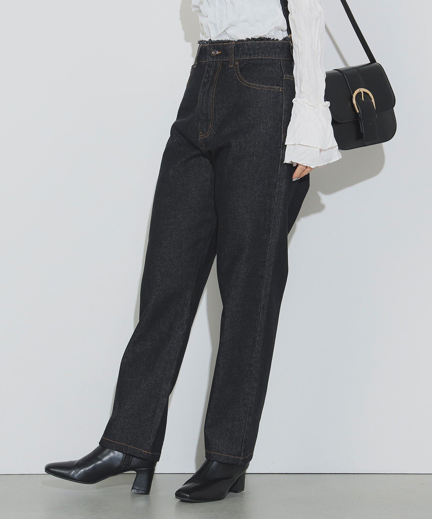 【ビームス ハート/BEAMS HEART】のデニム テーパードパンツ 25SS インテリア・キッズ・メンズ・レディースファッション・服の通販 founy(ファニー) 　ファッション　Fashion　レディースファッション　Fashion for Women　パンツ　Pants & Trousers　ウェーブ　Wavy Pattern　シンプル　Simple, Minimal　テーパード　Tapered, Tapered Pants　デニム　Denim, Jeans Material　定番　Standard, Basic Item　おすすめ　Recommended / Our Picks　2025年　2025　2025春夏・S/S　Spring/Summer 2025 SS25　BLACK|ID: prp329100004624070 ipo3291000000033202294