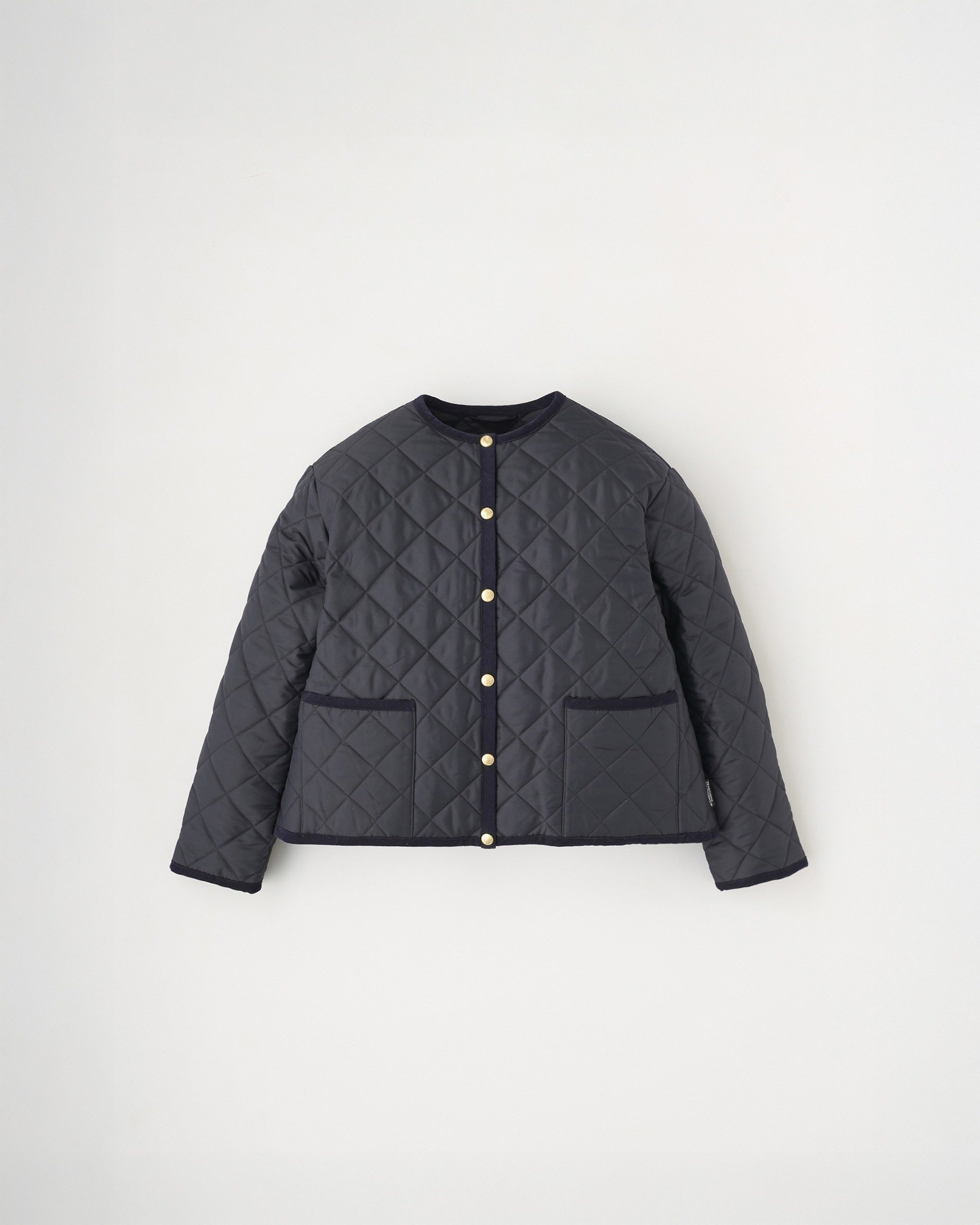 【トラディショナル ウェザーウェア/TWW / Traditional Weatherwear】のARKLEY A-LINE インテリア・キッズ・メンズ・レディースファッション・服の通販 founy(ファニー) ファッション Fashion レディースファッション Fashion for Women キルティング Quilted, Quilting コンパクト Compact, Small Size コーデュロイ Corduroy, Cord Fabric ショート Short, Short Length デニム Denim, Jeans Material ドット Polka Dot, Dot Pattern ドレス Dress, One-Piece パイピング Piping, Trim Design フィット Fit, Slim Fit ミドル Middle Length, Mid Height リュクス Luxury, Elegant, High-End, Chic ロング Long, Long-Length ネイビー|ID: prp329100004624280 ipo3291000000034456204