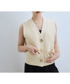 【アダム エ ロペ/ADAM ET ROPE'】の【WEB限定】・【サステナブル】ウェーブボタンVネックニットジレ 人気、トレンドファッション・服の通販 founy(ファニー) ファッション Fashion レディースファッション Fashion for Women アウター Coat / Outerwear Collection トップス・カットソー Cut & Sew Tops ニット Knit Tops & Sweaters ベスト&ジレ / 重ね着スタイル Vests & Gilets Vネックトップス V-Neck Tops / V-Cut Neckline Shirts インナー Innerwear ウォッシャブル Machine Washable 畦 Ribbed Knit キャミ Camisole, Cami Top コンパクト Compact, Small Size タートル Turtleneck, Turtle Collar デニム Denim, Jeans Material フロント Front, Front Design ボトム Bottoms, Lower Wear ポケット Pocket, Pocket Detail メランジ Melange, Mixed Yarn ワイド Wide, Wide Fit A/W・秋冬 Autumn/Winter おすすめ Recommended / Our Picks 2026年 2026 thumbnail オフホワイト(15)|ID: prp329100004624422 ipo3291000000033676166