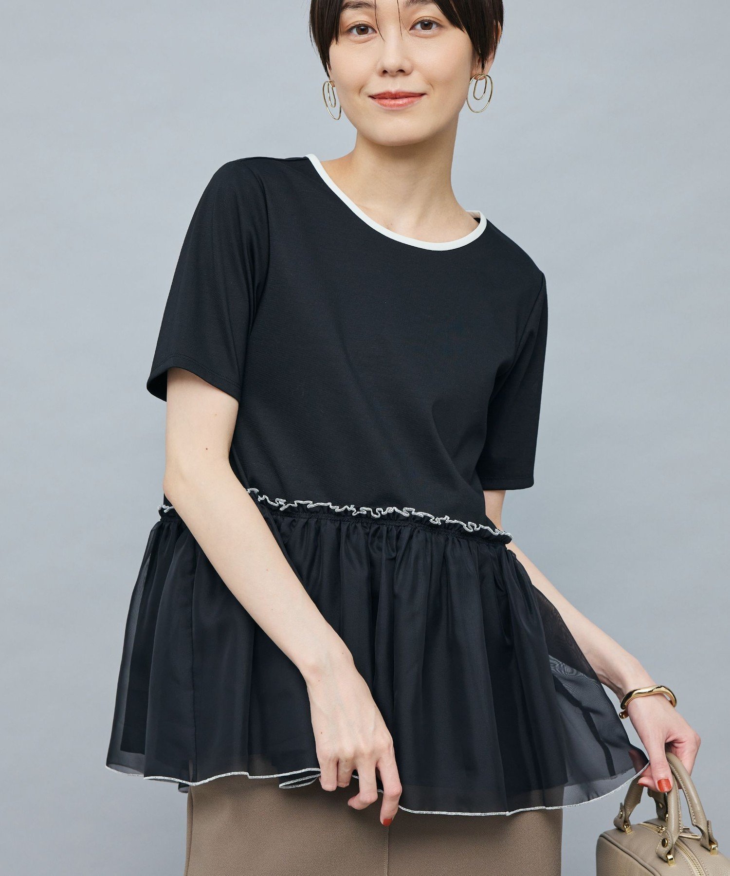 【ノーリーズ/NOLLEY'S】のポンチ×オーガンジーペプラムプルオーバーカットソー インテリア・キッズ・メンズ・レディースファッション・服の通販 founy(ファニー) 　ファッション　Fashion　レディースファッション　Fashion for Women　トップス・カットソー　Cut & Sew Tops　カジュアルプルオーバー・ニットトップス　Pullovers & Knit Tops / Casual Pullovers　カットソー・ベーシックTシャツ　Cut-and-Sewn Tops / Stretch Tees & Basics　2025年　2025　2025-2026秋冬・A/W　Autumn/Winter 2025–26 AW25–26　おすすめ　Recommended / Our Picks　オーガンジー　Organza Fabric　ギャザー　Gathered, Ruffled　トリミング　Trimming, Decorative Edge　パイピング　Piping, Trim Design　ペプラム　Peplum, Flared Hem　ブラック|ID: prp329100004624983 ipo3291000000033521539